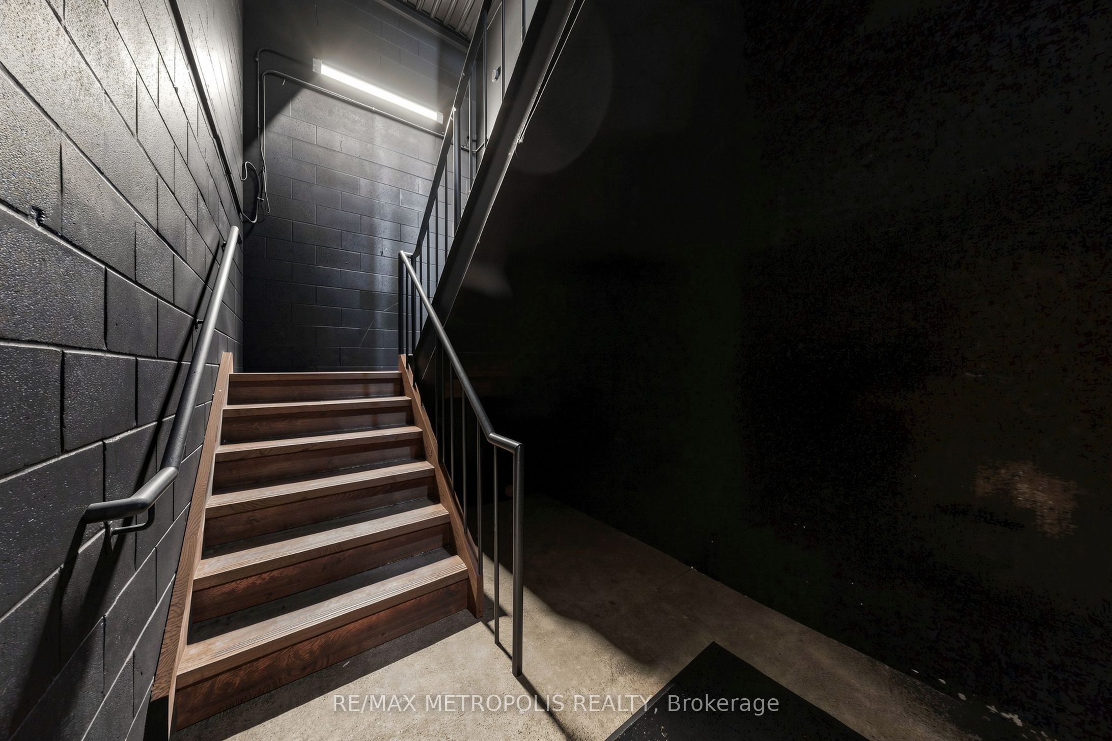 331 - 333 Yonge Street 2nd & 3rd Floor Property Photo 13
