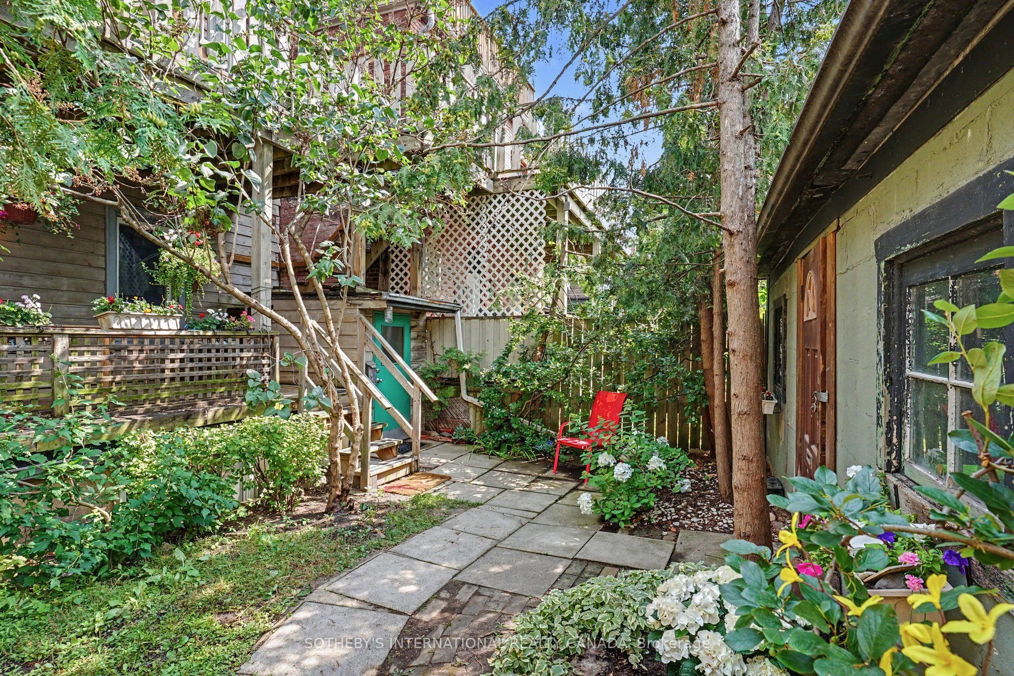 89 Willcocks Street Bsmnt Property Photo 17
