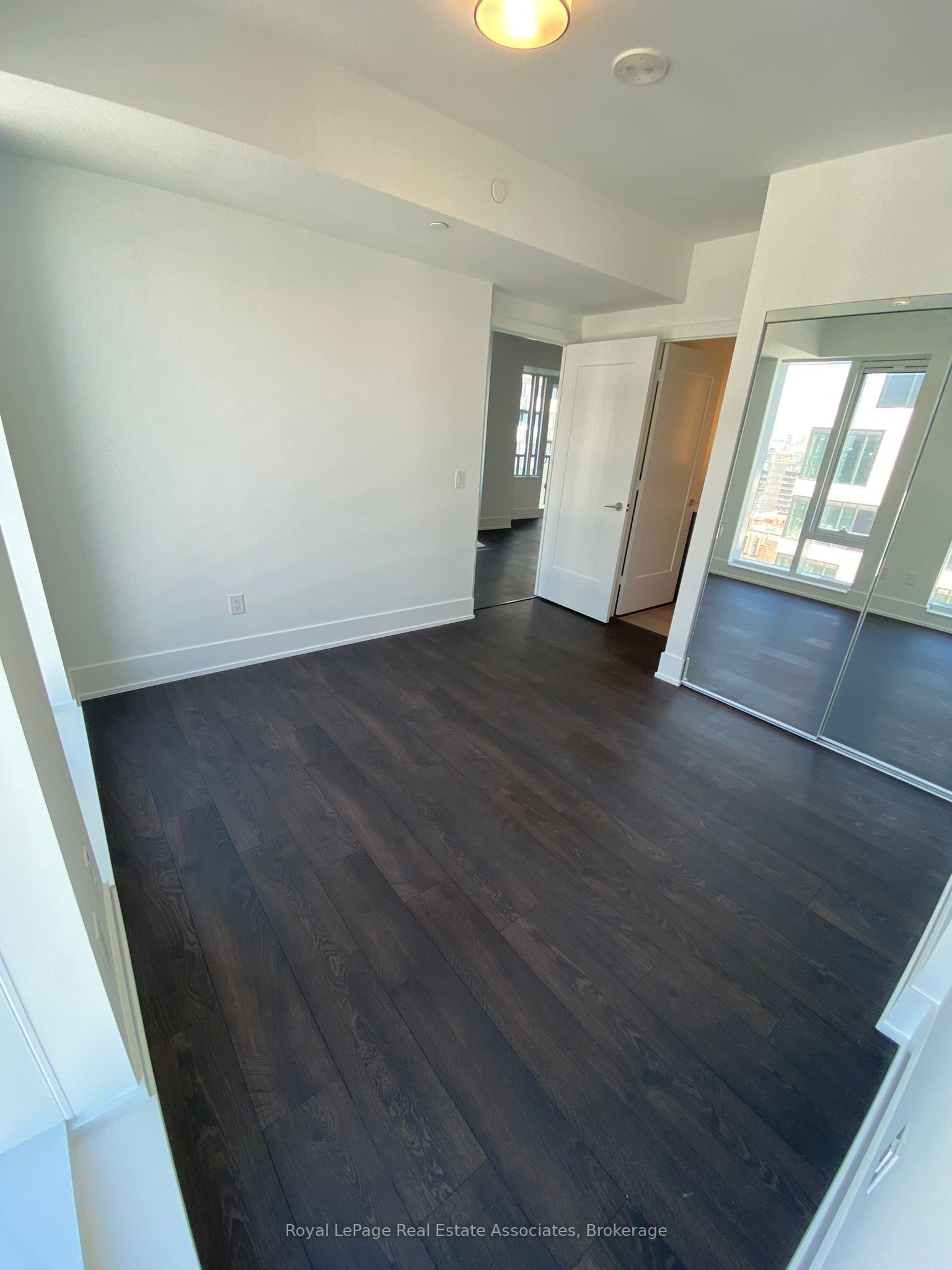 480 Front Street W 1206 Property Photo 11