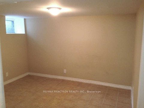 58 Finch Avenue E Lower Property Photo 4