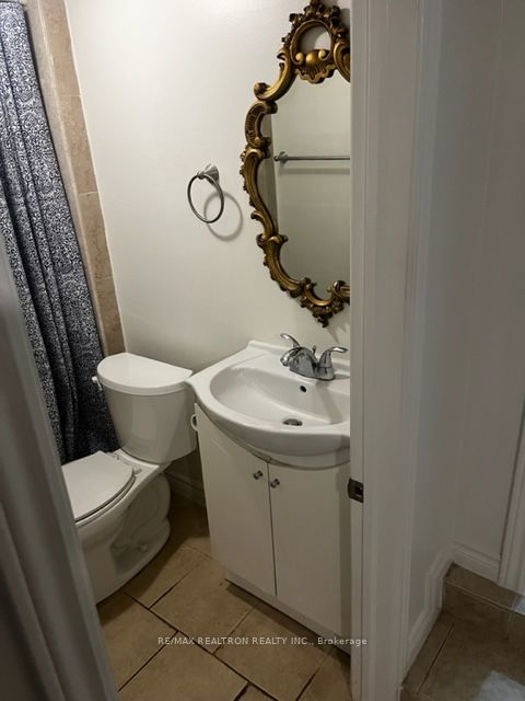 58 Finch Avenue E Lower Property Photo 6