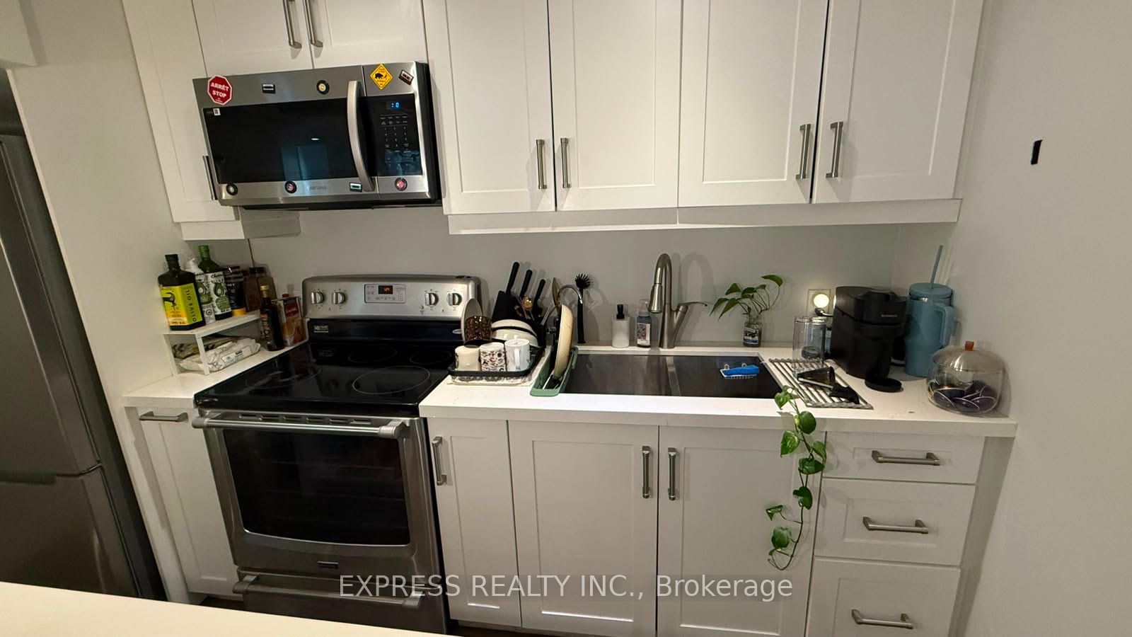 1136 Avenue Road B1 Property Photo 7