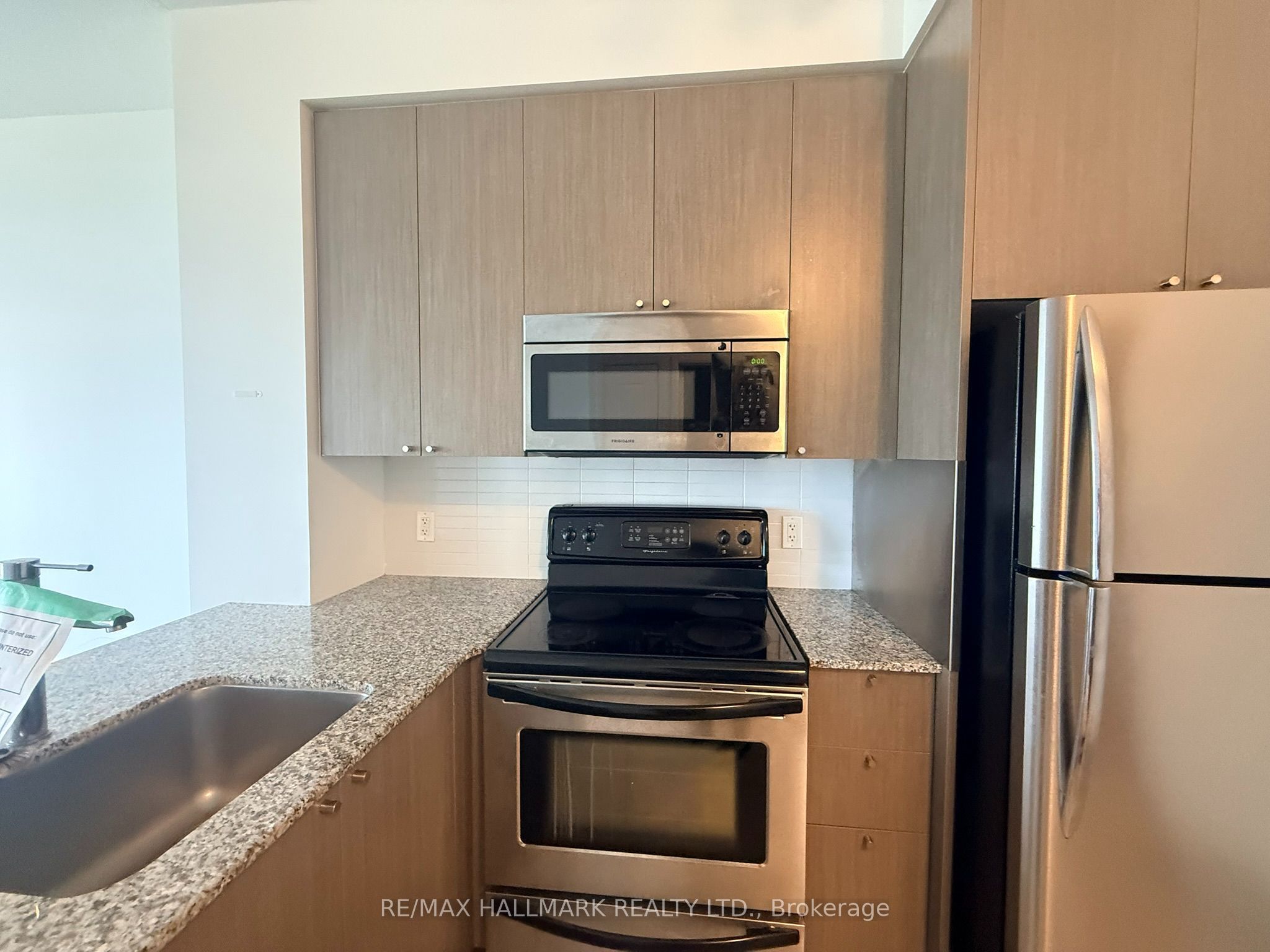 23 Sheppard Avenue E 2011 Property Photo 5