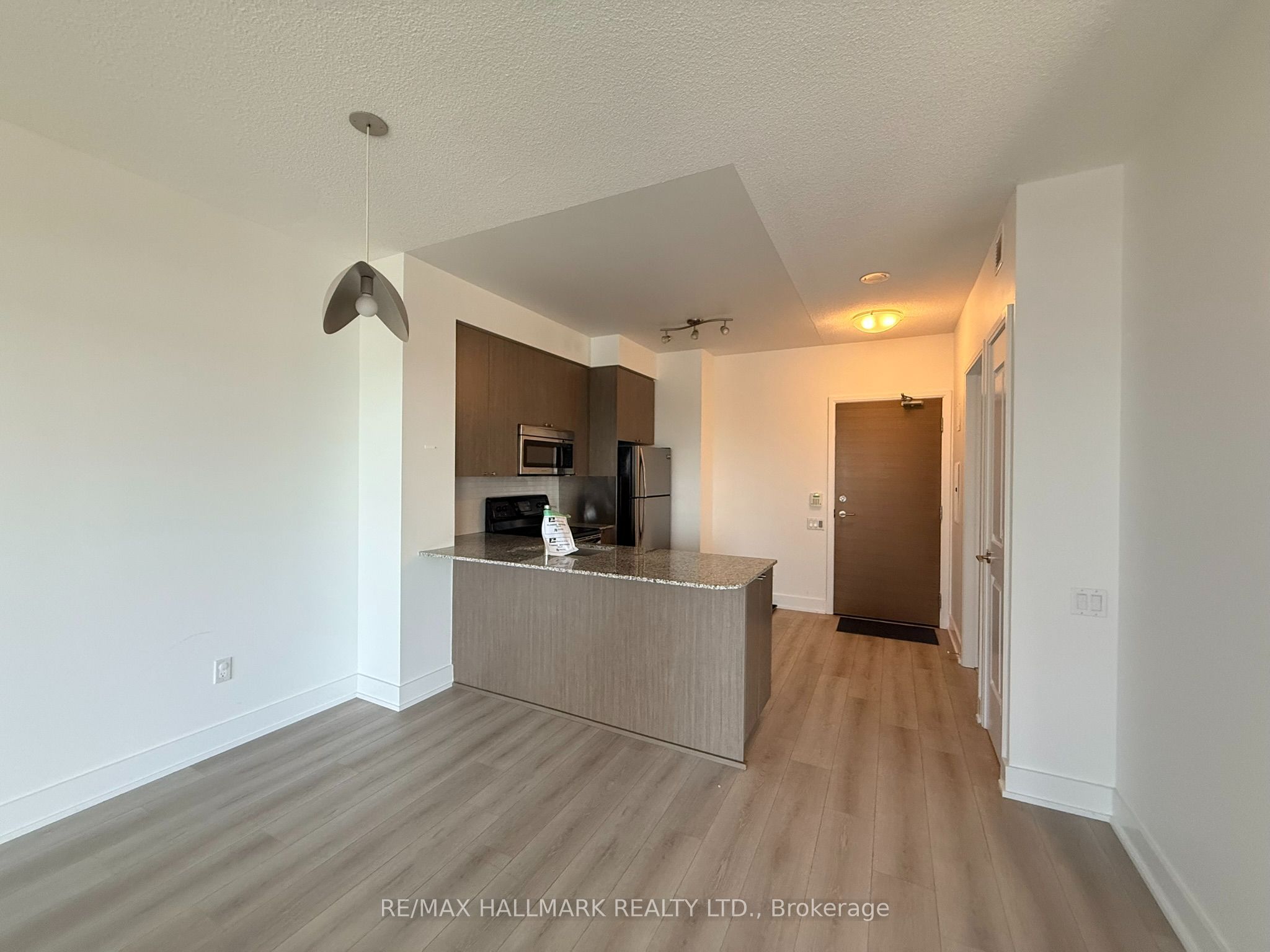 23 Sheppard Avenue E 2011 Property Photo 12