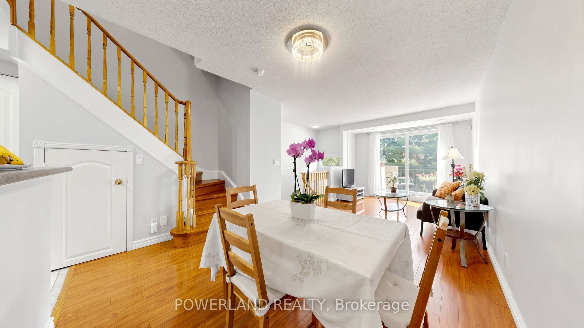 28 Sommerset Way 1120 Property Photo 5