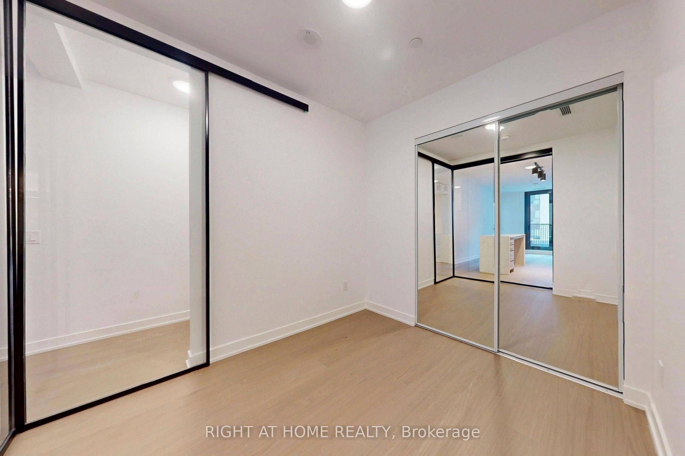91 Montclair Avenue 837 Property Photo 29