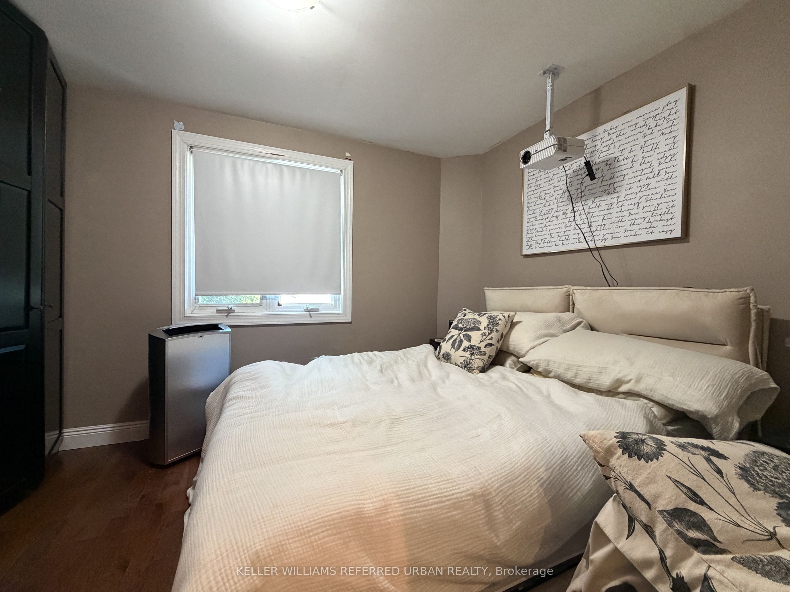 429 Ossington Avenue Main Property Photo 4