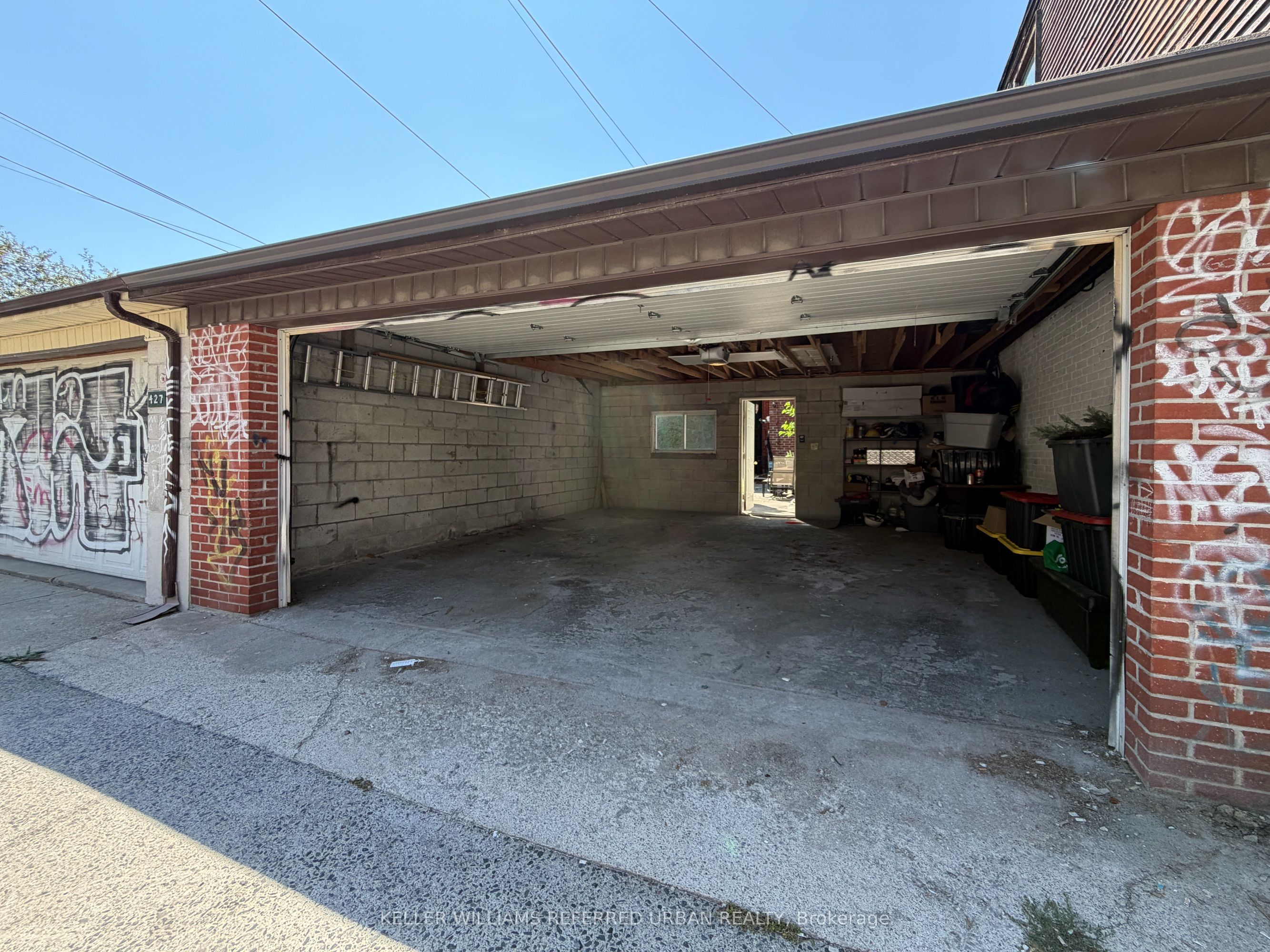 429 Ossington Avenue Main Property Photo 11