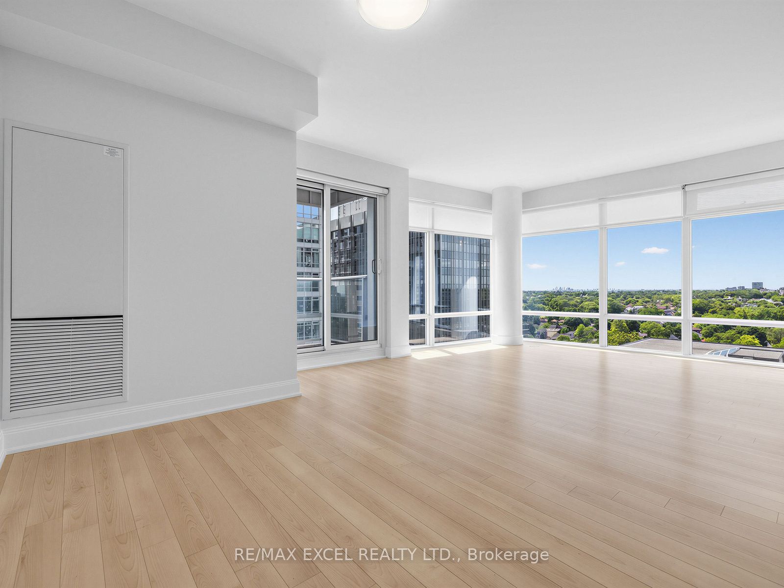 2191 Yonge Street 1805 Property Photo 6