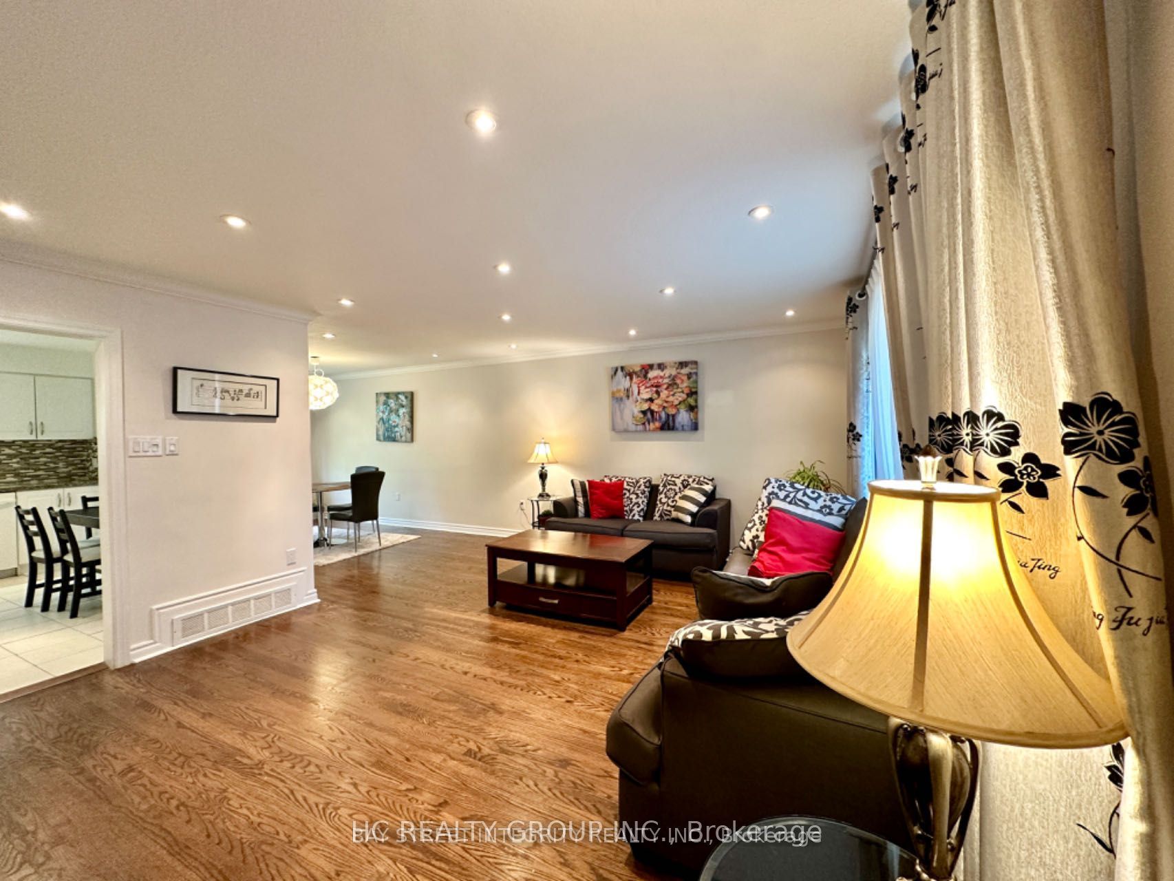35 Lailey Crescent Property Photo 2