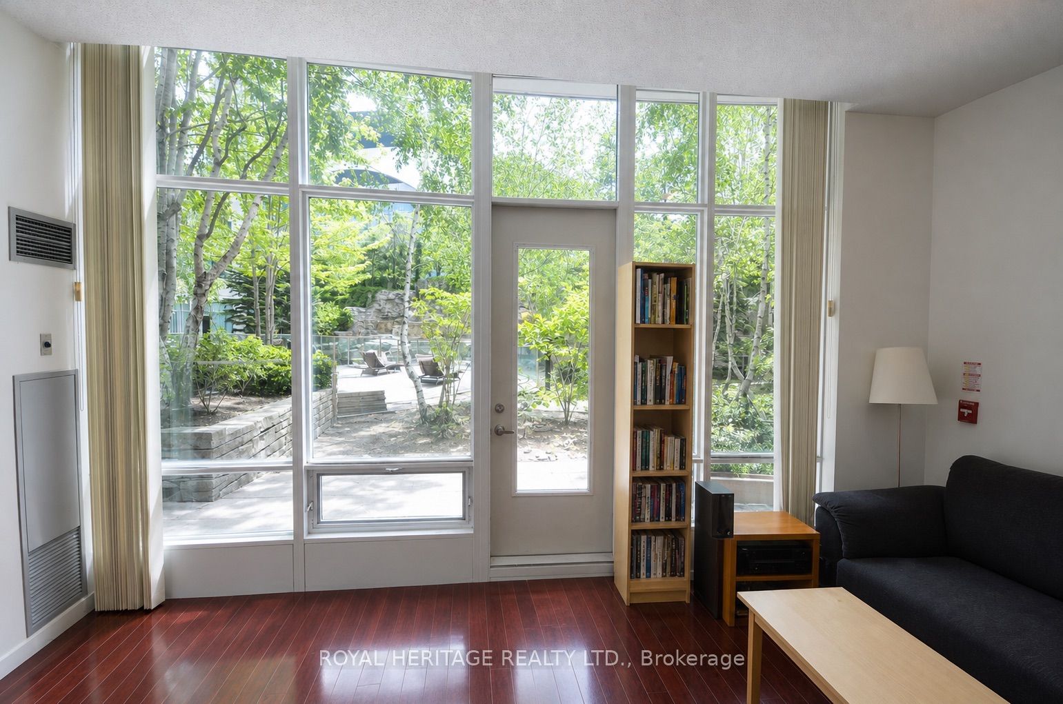 373 Front Street W 102 Property Photo 11