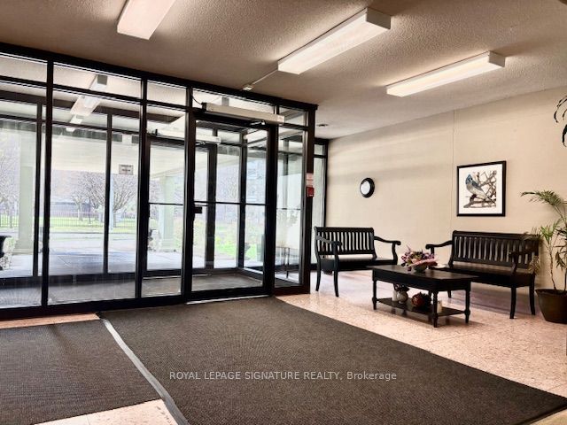 70 Old Sheppard Avenue 112 Property Photo 5