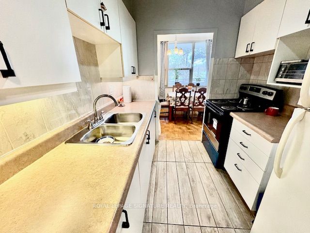 70 Old Sheppard Avenue 112 Property Photo 10