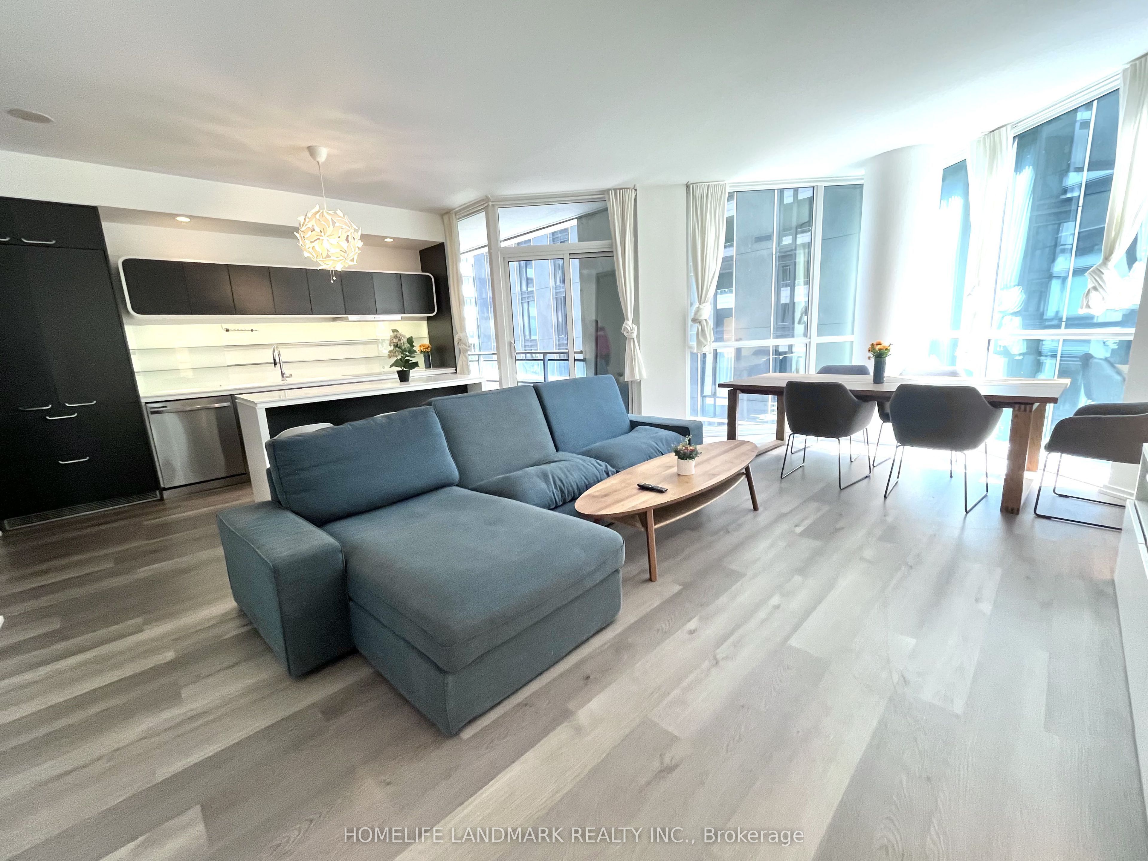 45 Charles Street E 311 Property Photo 4