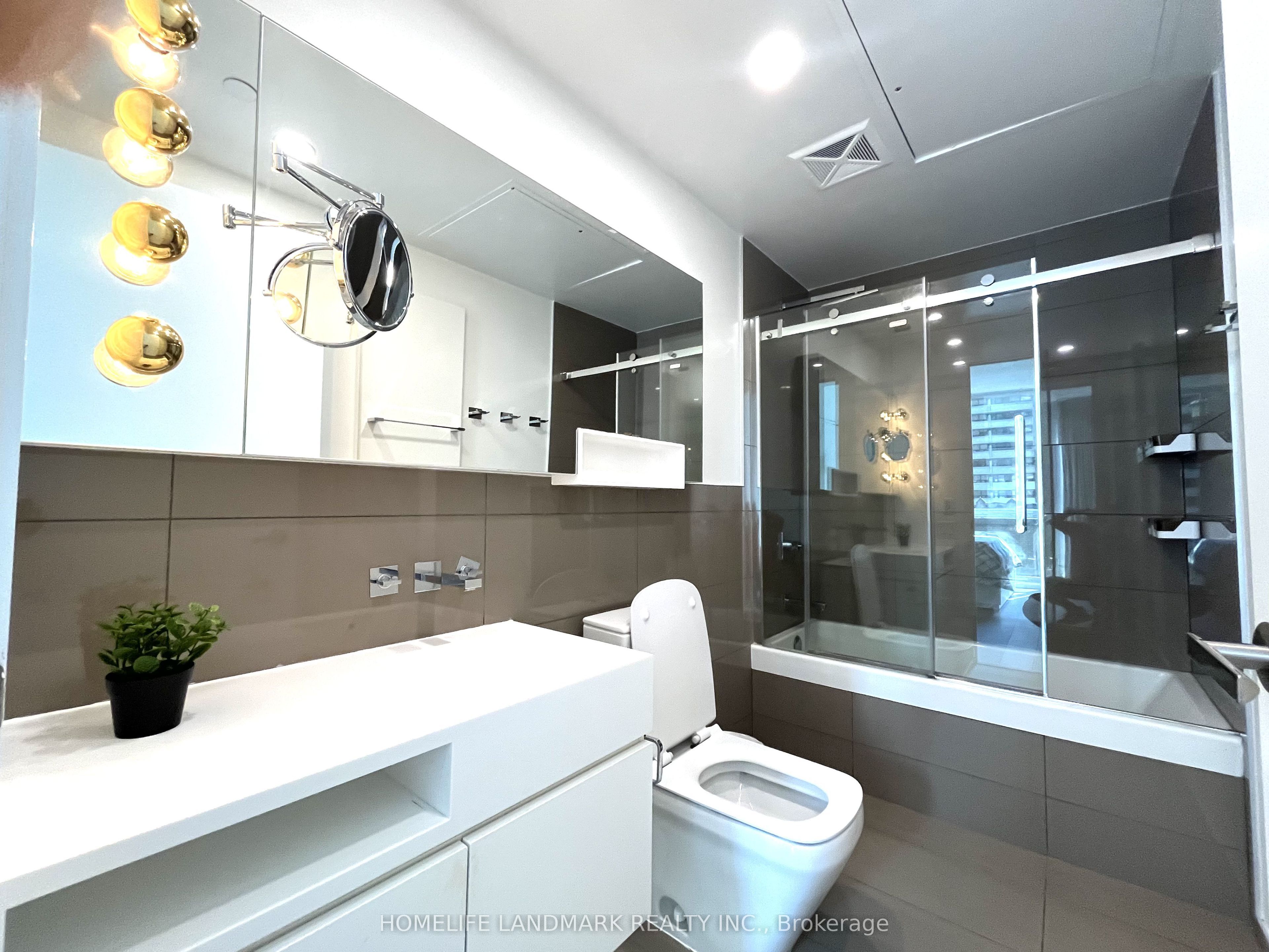 45 Charles Street E 311 Property Photo 13