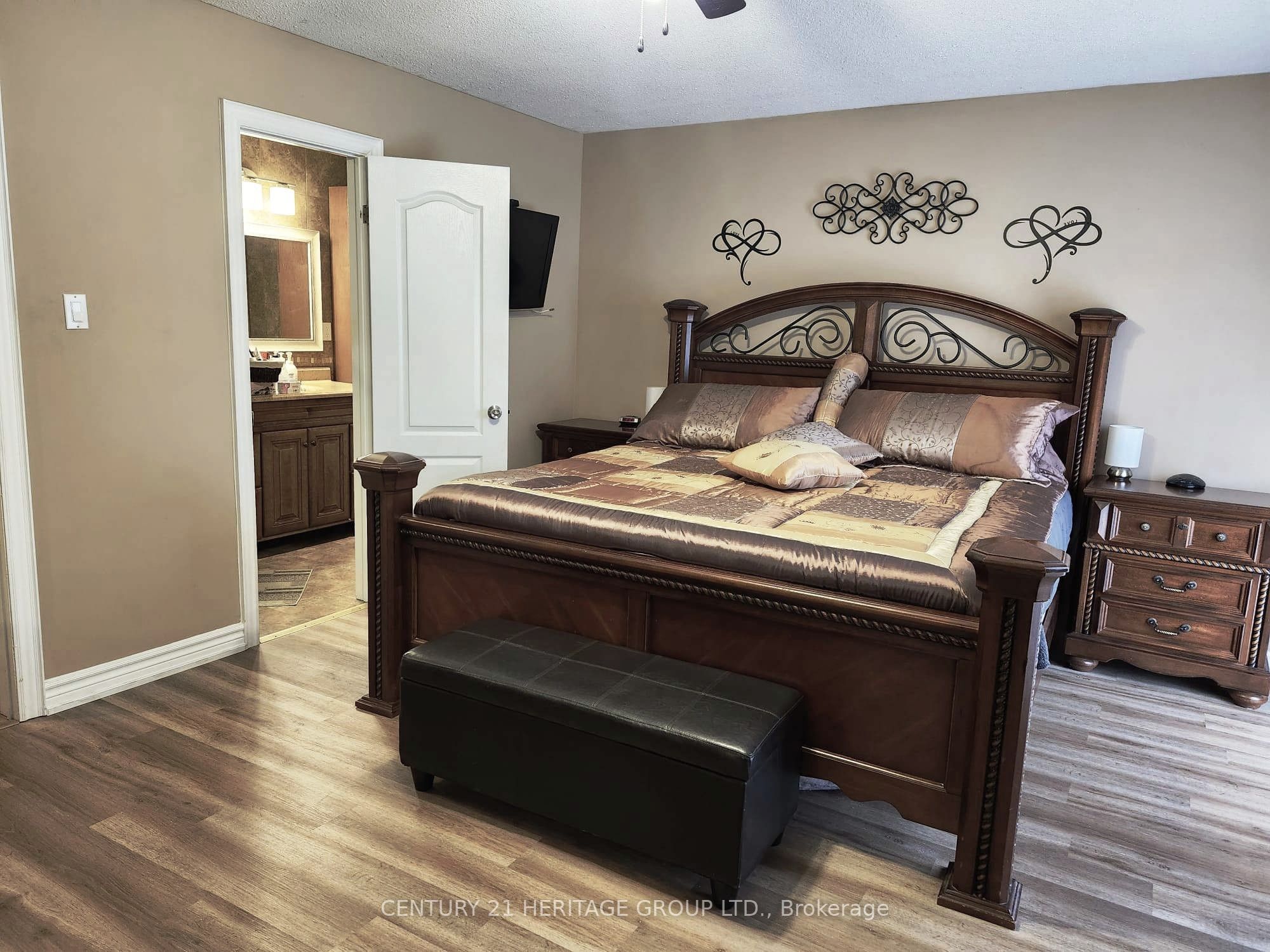 131 Black Hawk Way Property Photo 14