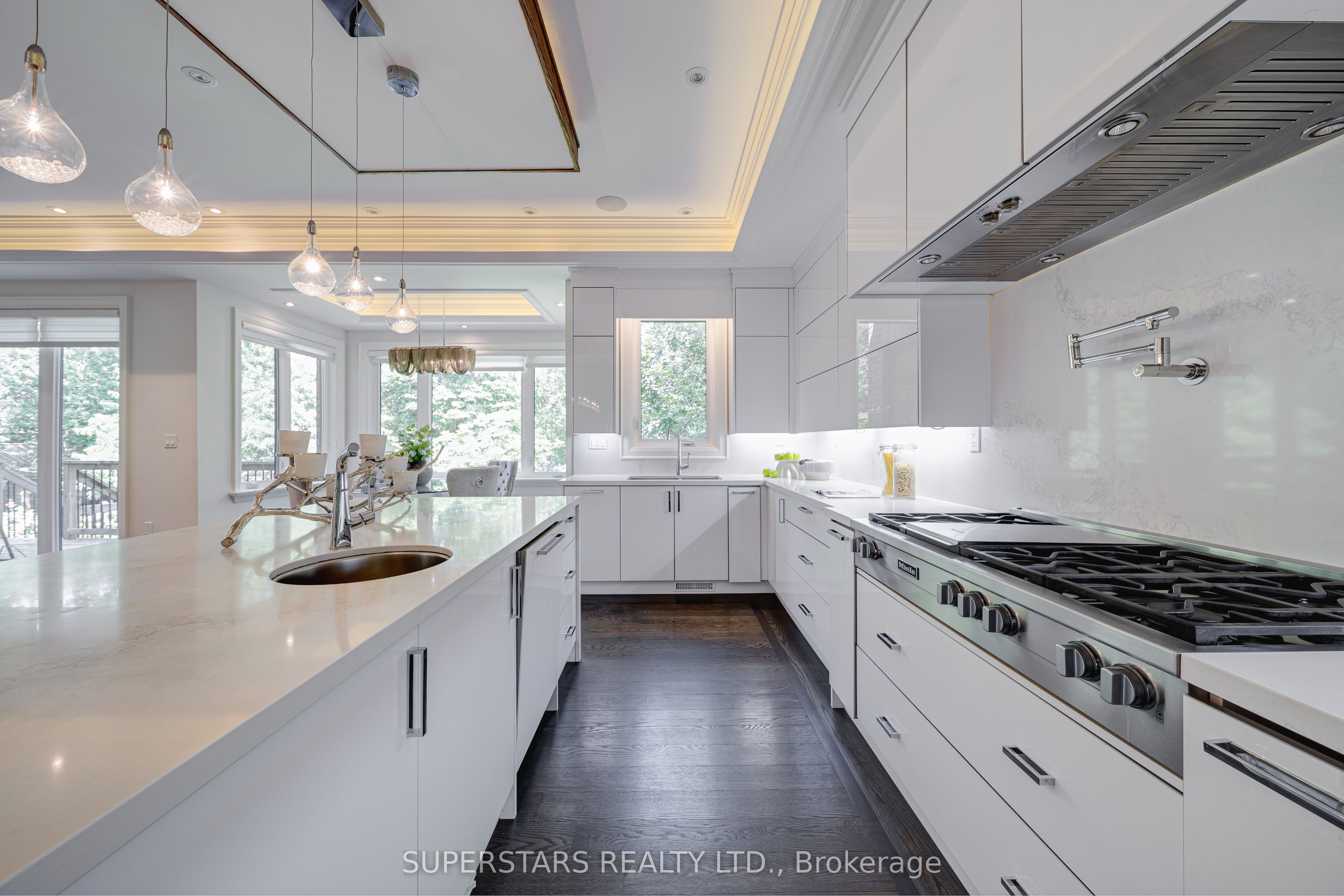 76 Bevdale Road Property Photo 11