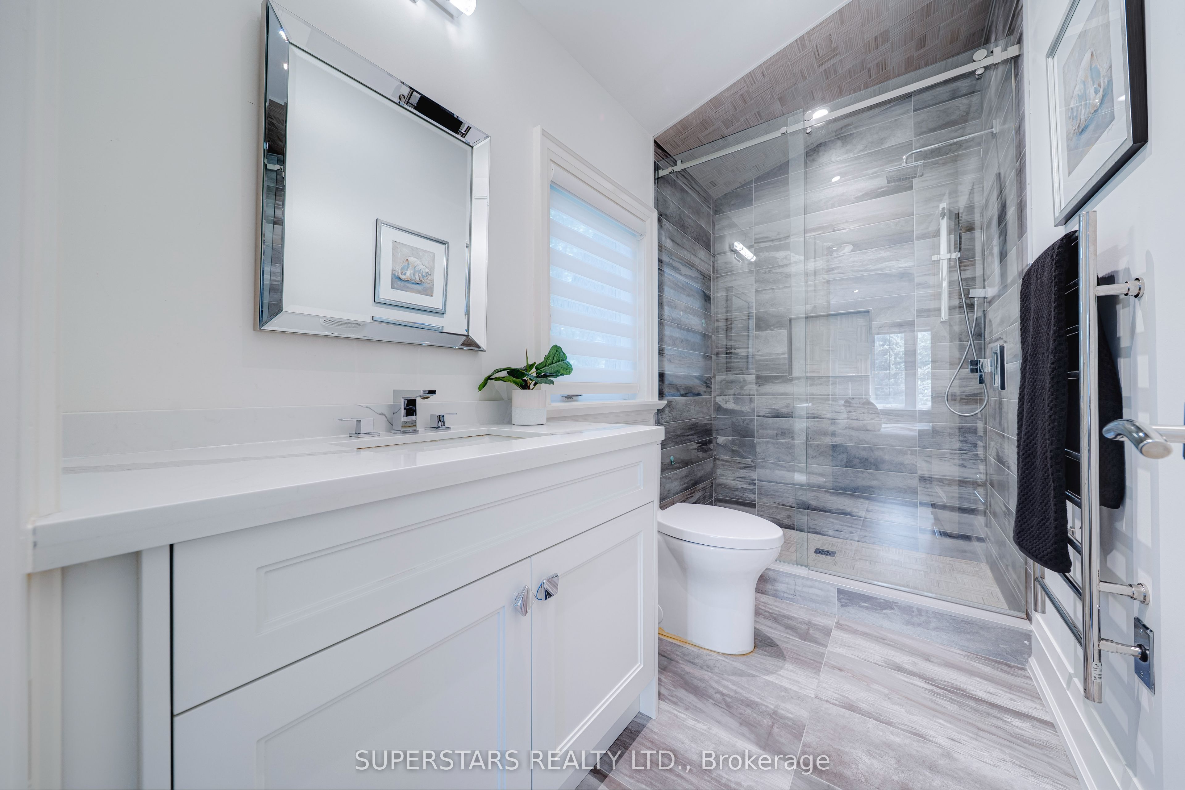 76 Bevdale Road Property Photo 21