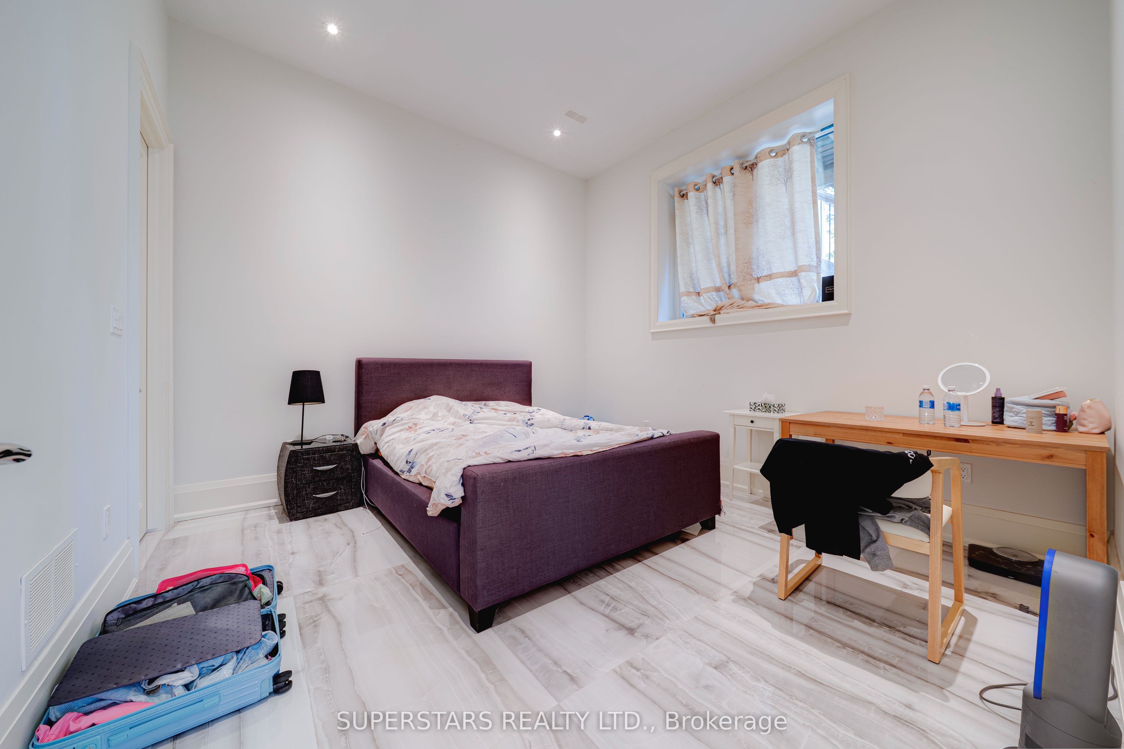 76 Bevdale Road Property Photo 25
