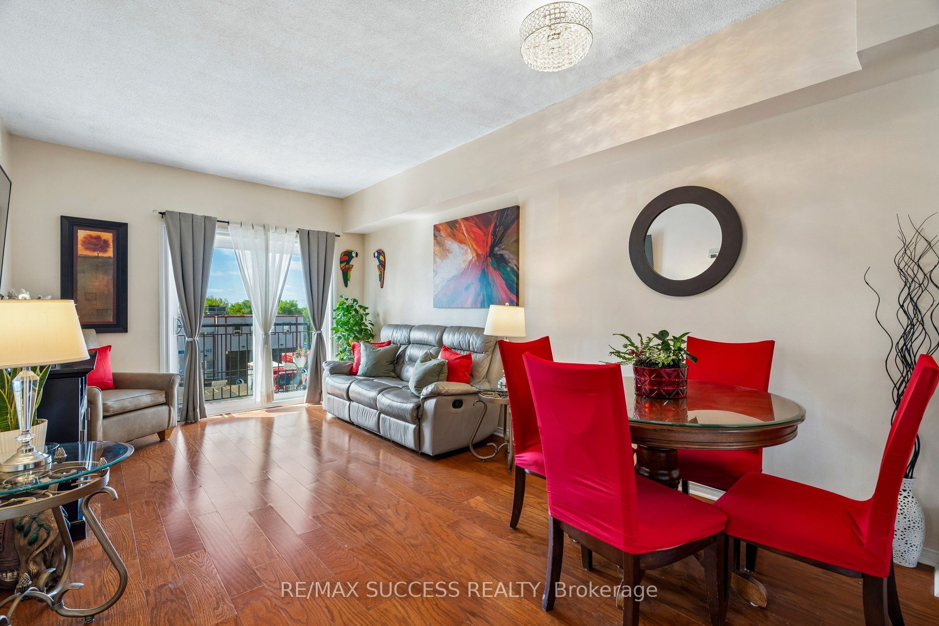 1000 Sheppard Avenue W 301 Property Photo 6