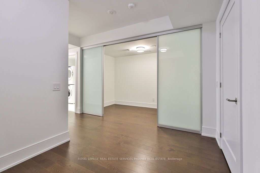 155 Merchants' Wharf 214 Property Photo 15