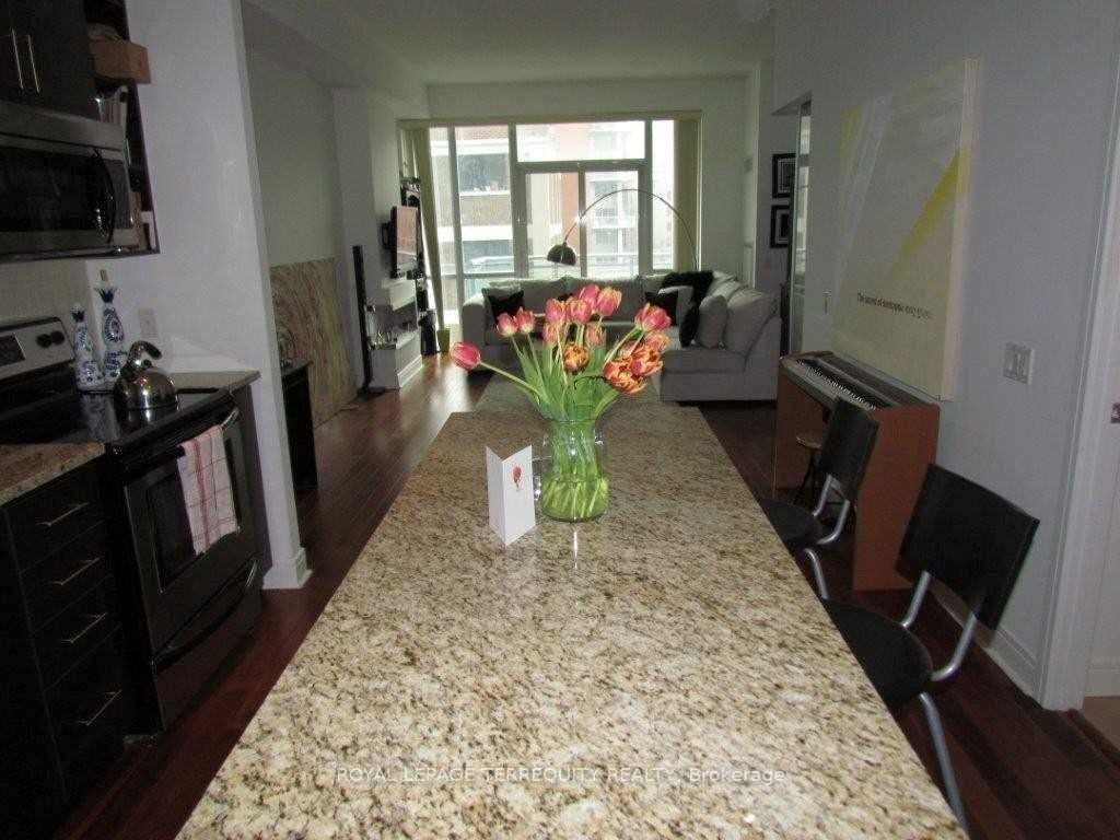 116 George Street 405 Property Photo 3