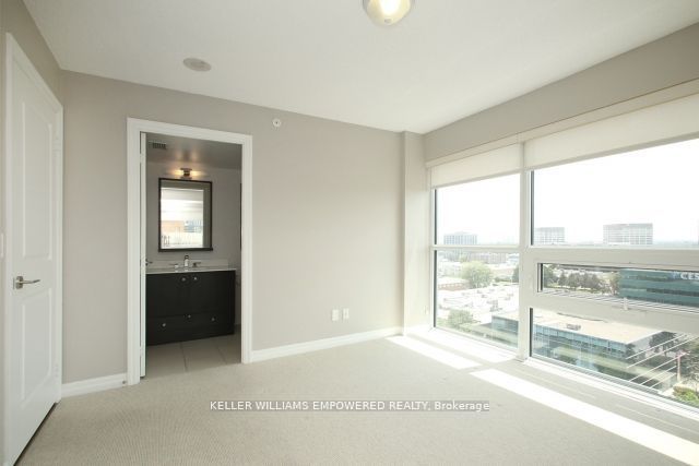275 Yorkland Road 910 Property Photo 13