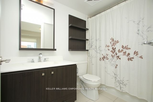 275 Yorkland Road 910 Property Photo 15