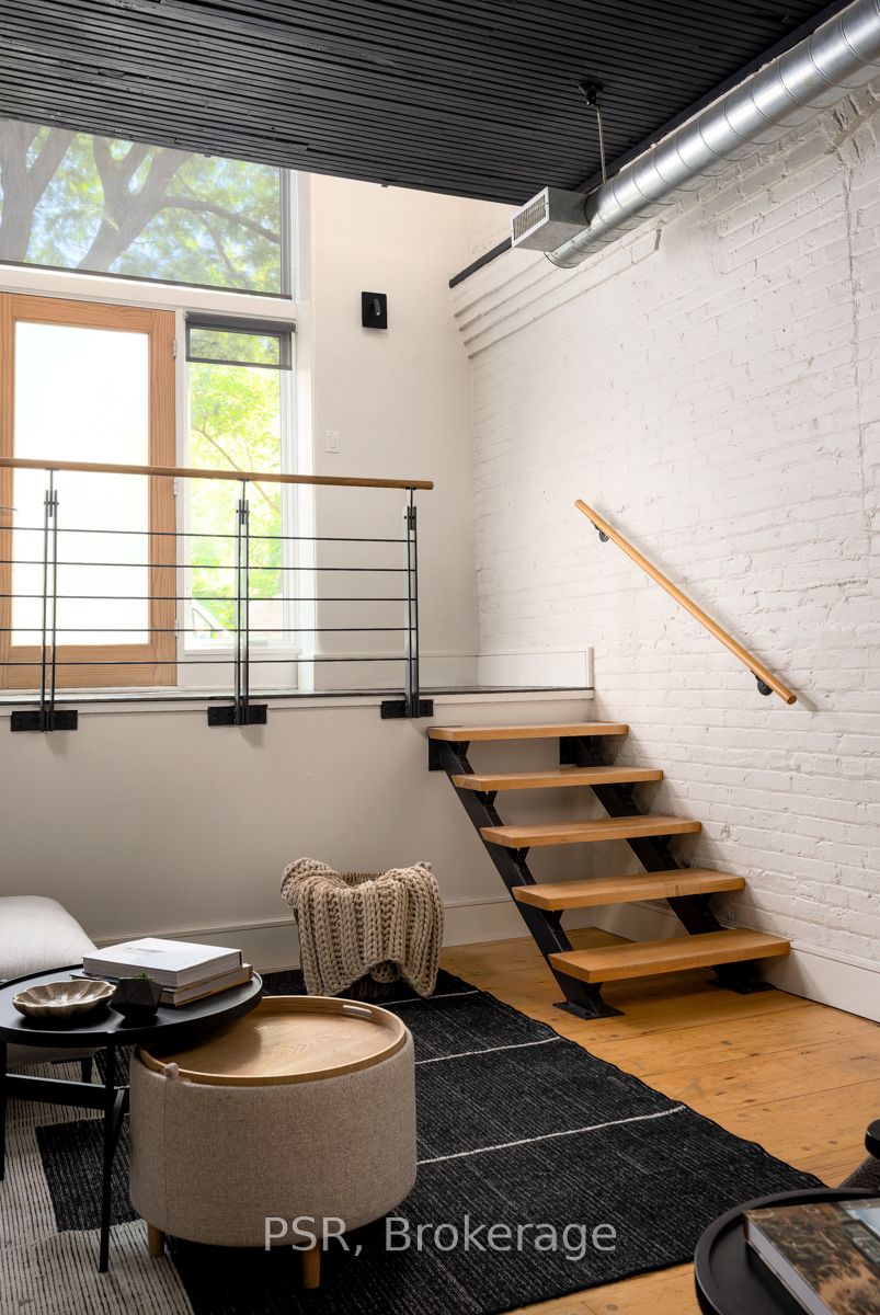 20 Brockton Avenue 8 Property Photo 4