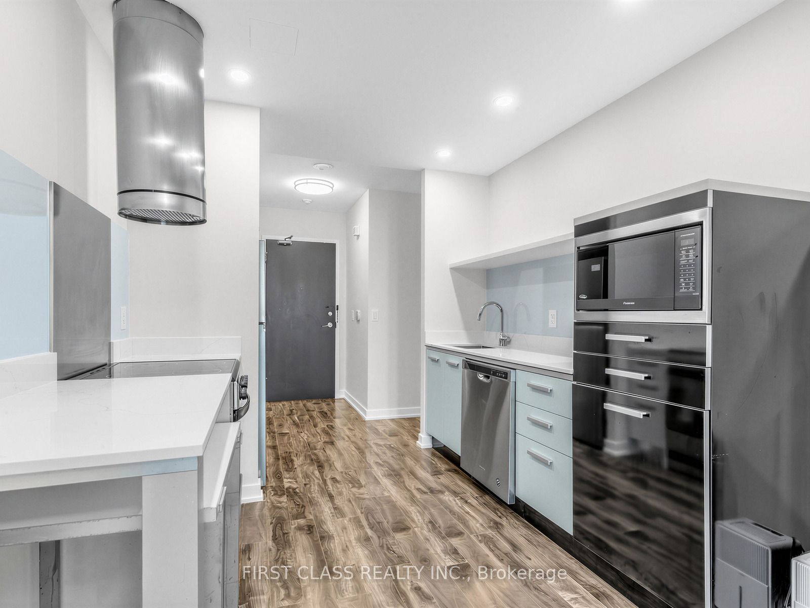 38 Dan Leckie Way 715 Property Photo 6
