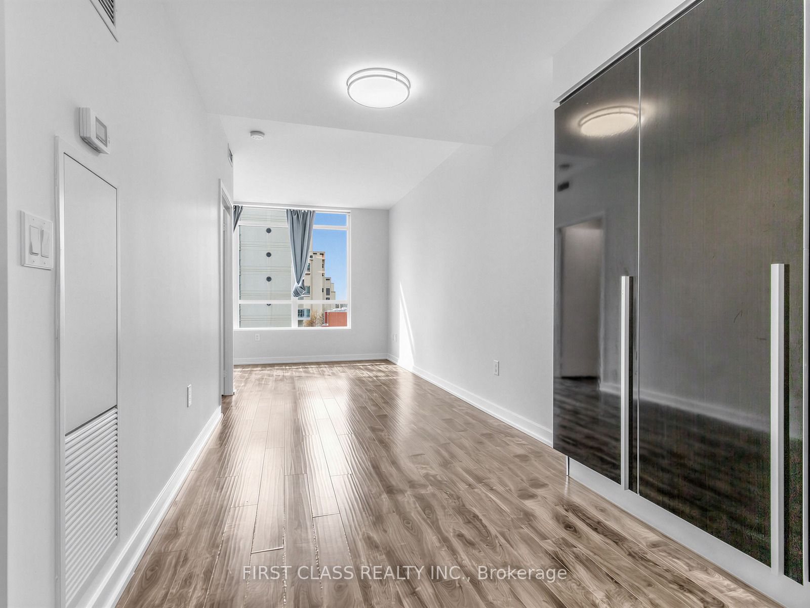 38 Dan Leckie Way 715 Property Photo 7