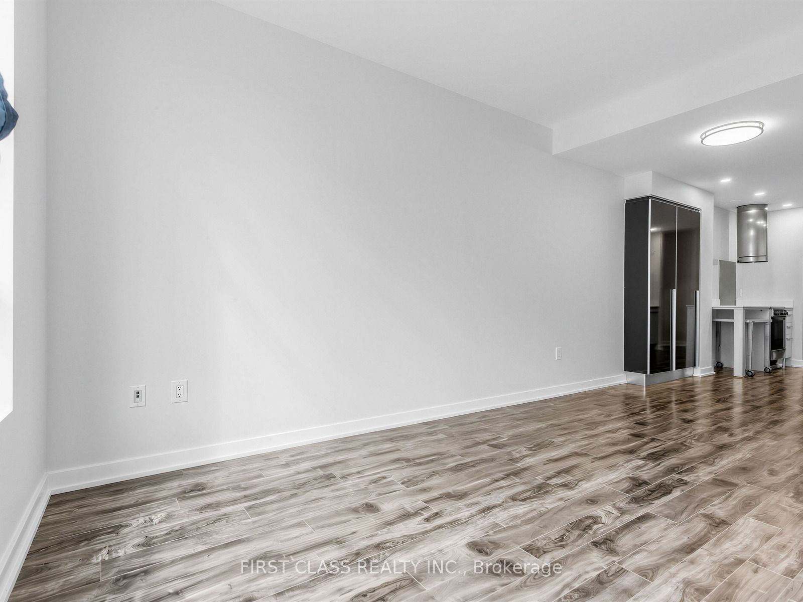 38 Dan Leckie Way 715 Property Photo 12