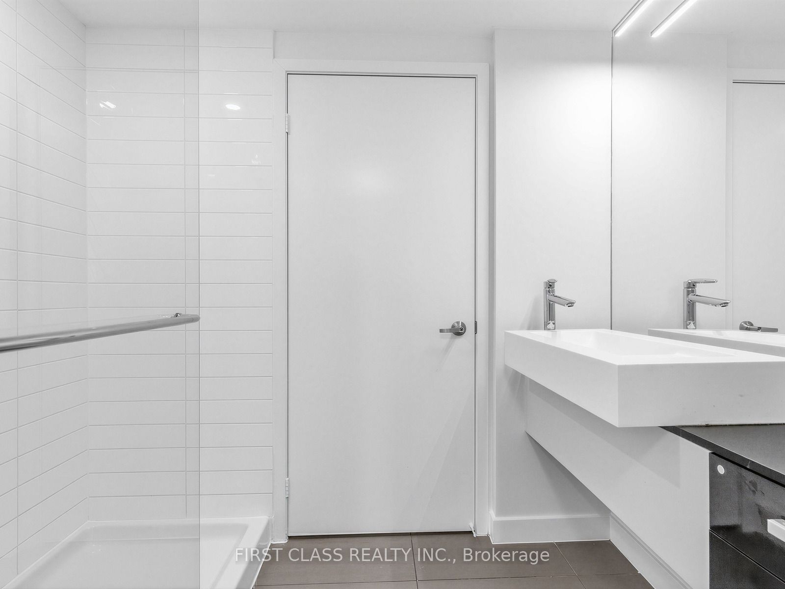 38 Dan Leckie Way 715 Property Photo 17