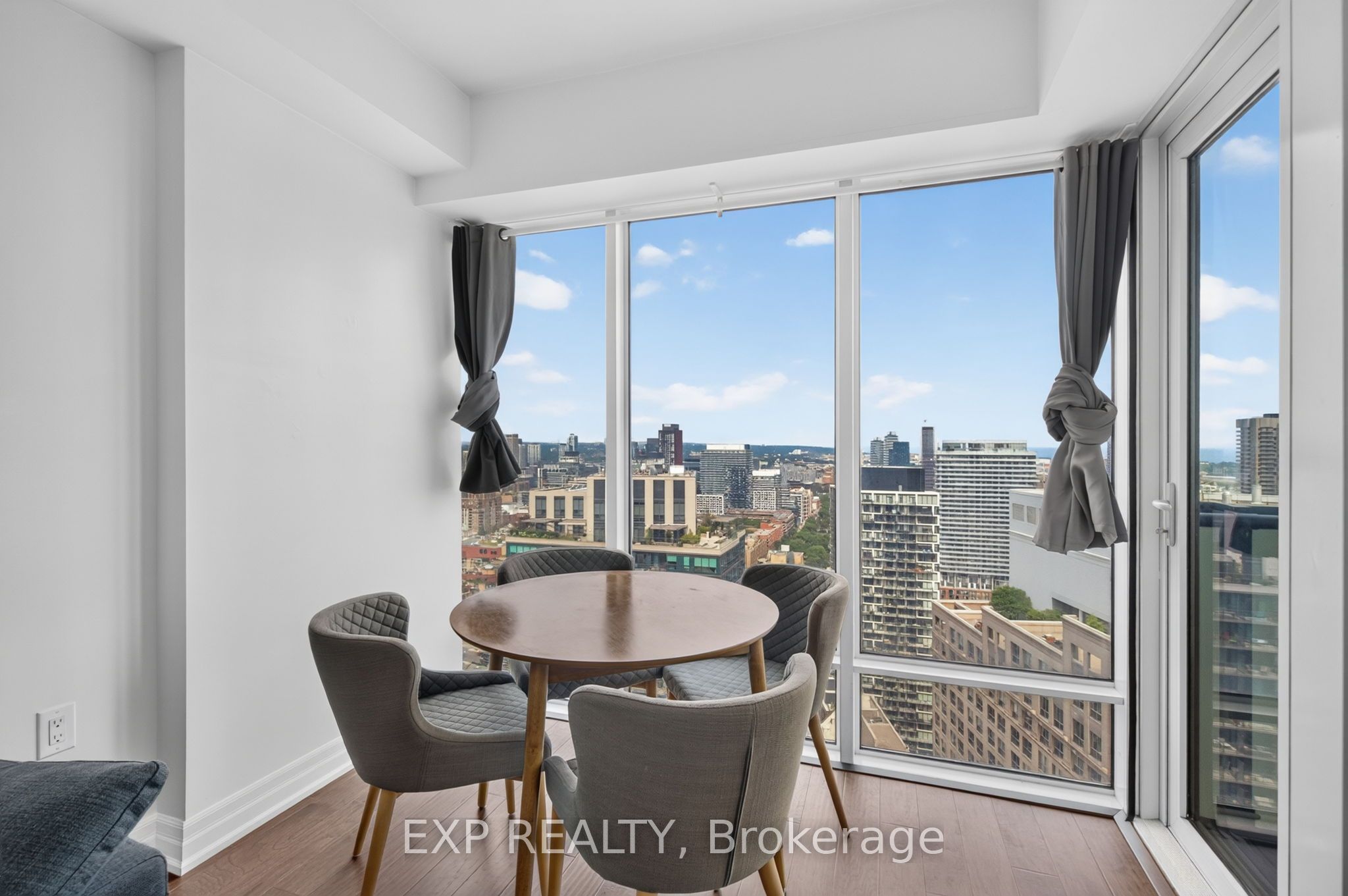 8 The Esplanade 3510 Property Photo 12