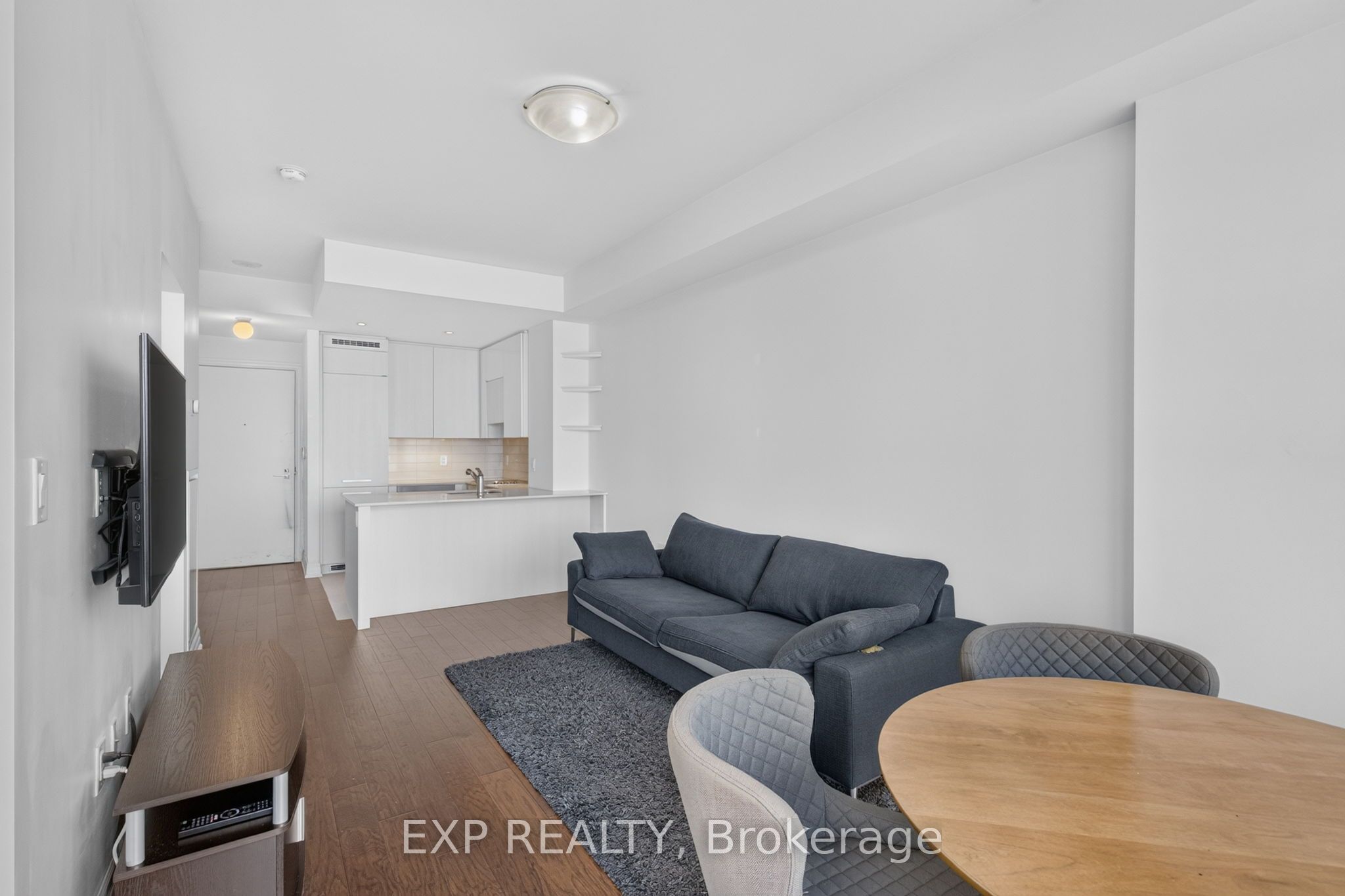 8 The Esplanade 3510 Property Photo 13