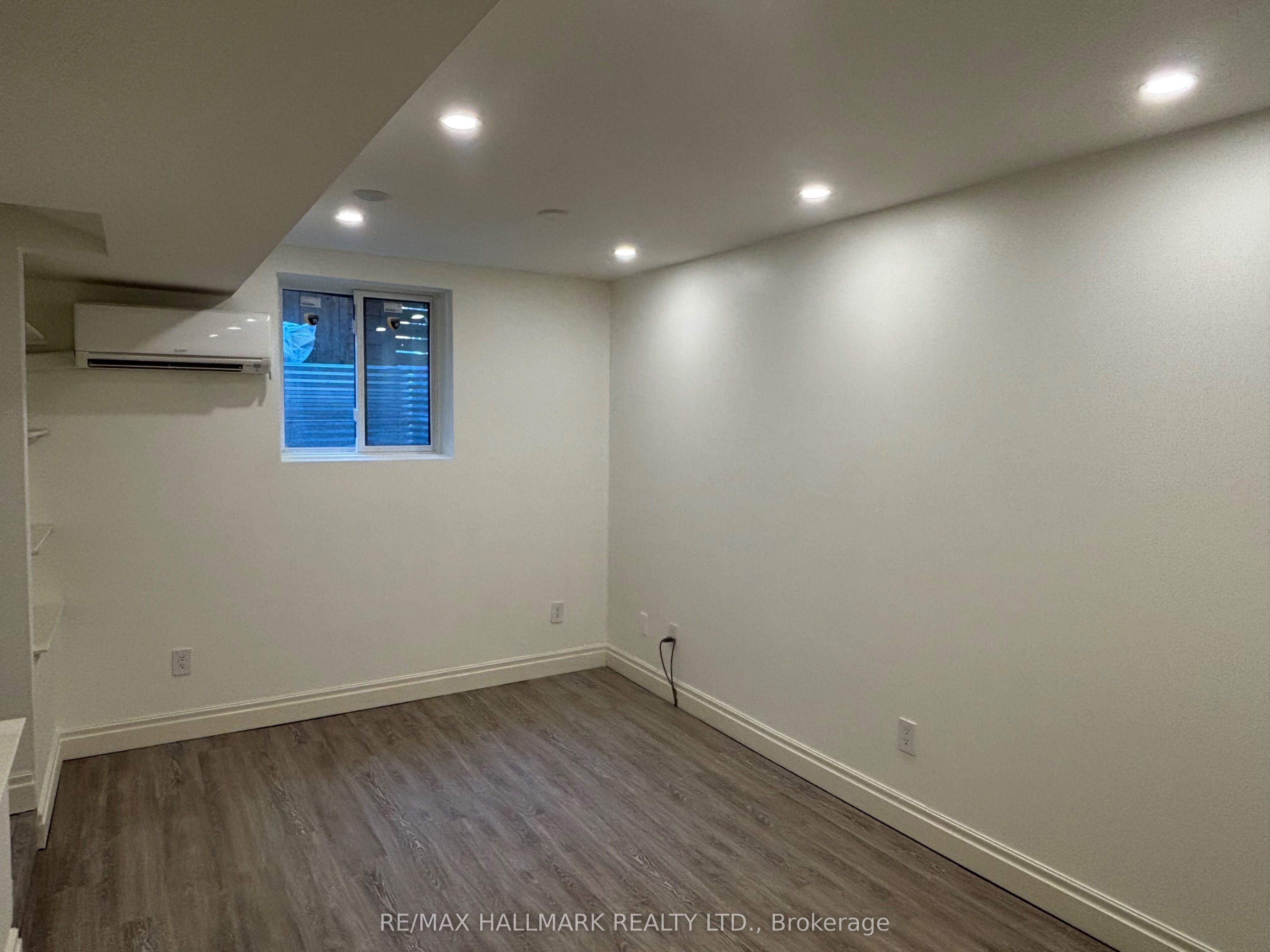 3 Whitewood Road Lower Property Photo 6