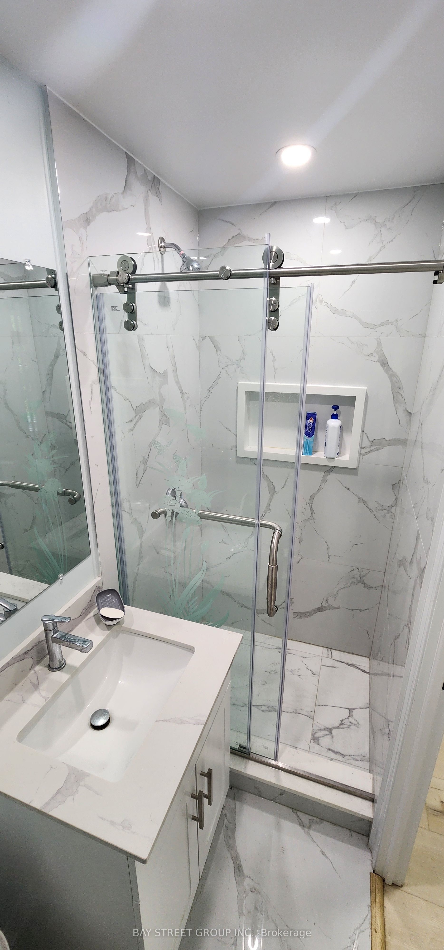 45 Pineway Boulevard Room1 Property Photo 2