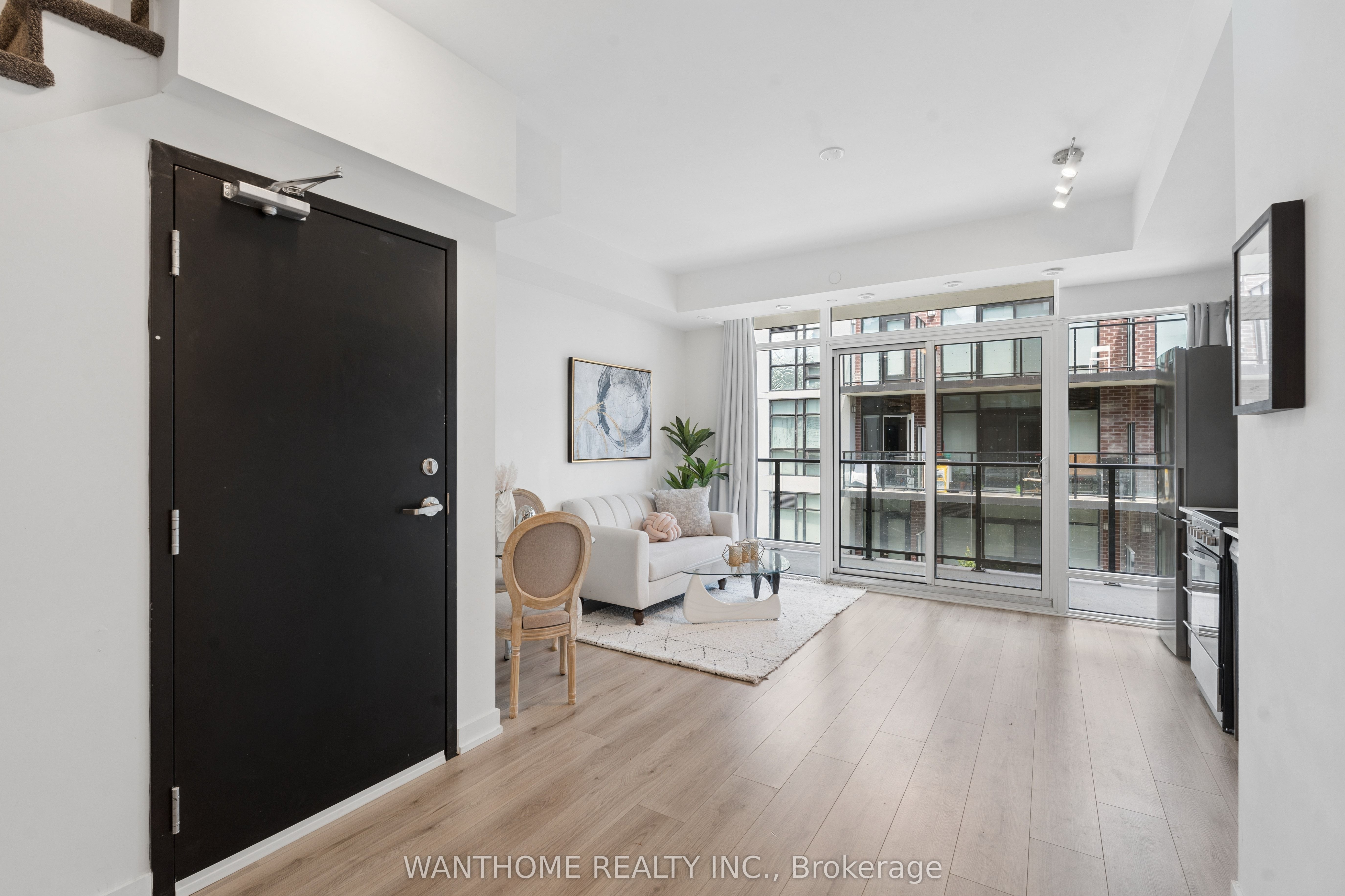 861 Sheppard Avenue W 15 Property Photo 6