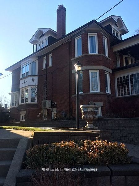 56 Oakwood Avenue Property Photo 33