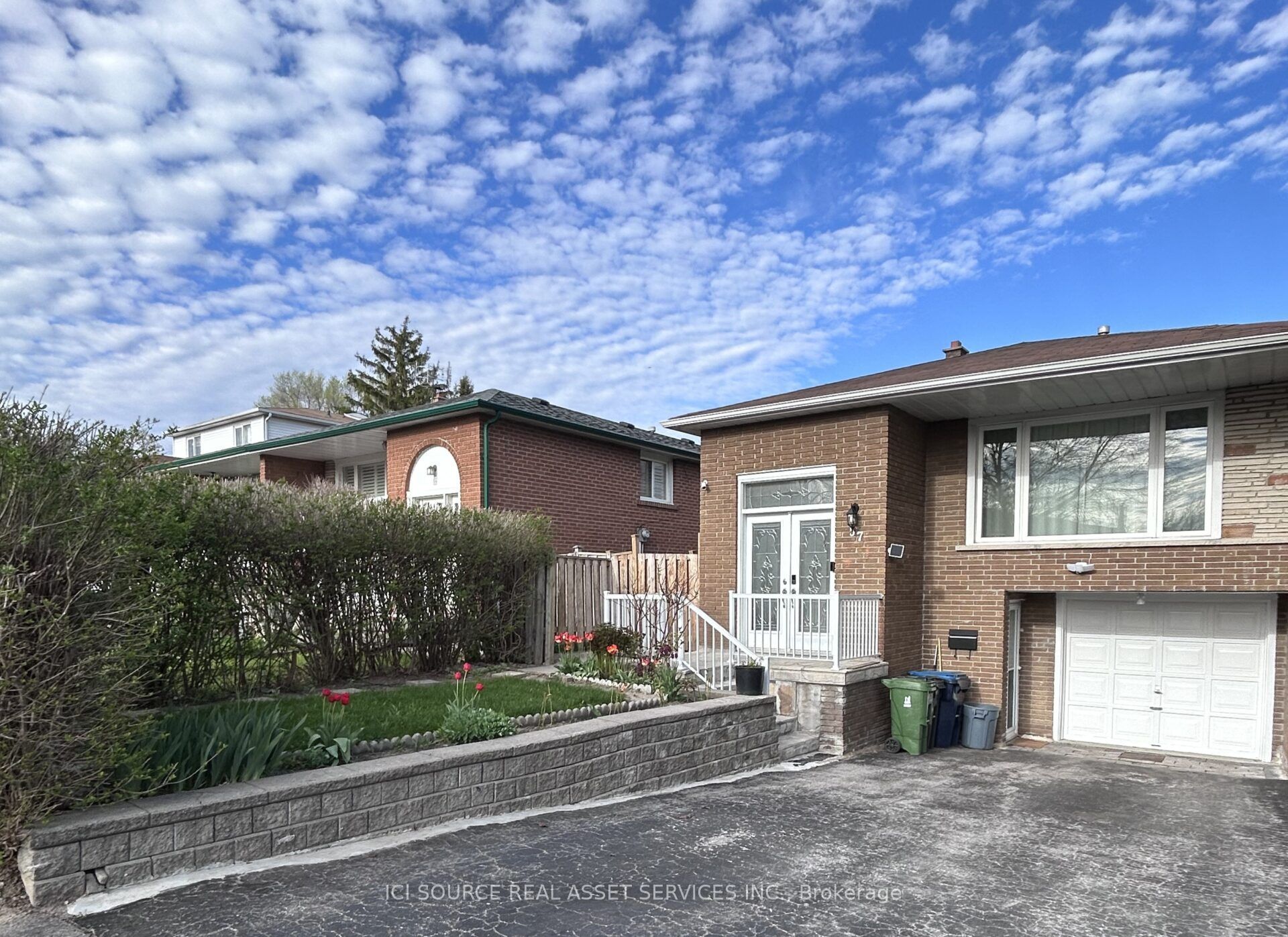 57 Mentor Boulevard Lower Unit Property Photo 1