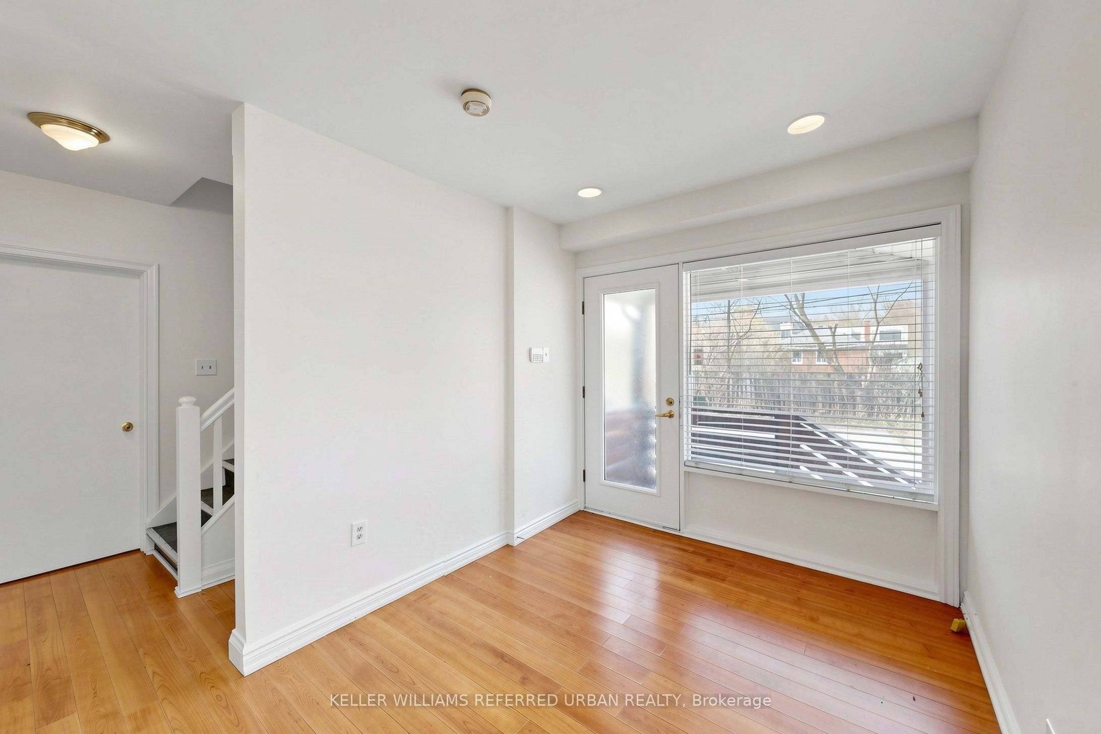 168 Sheppard Avenue W Property Photo 6