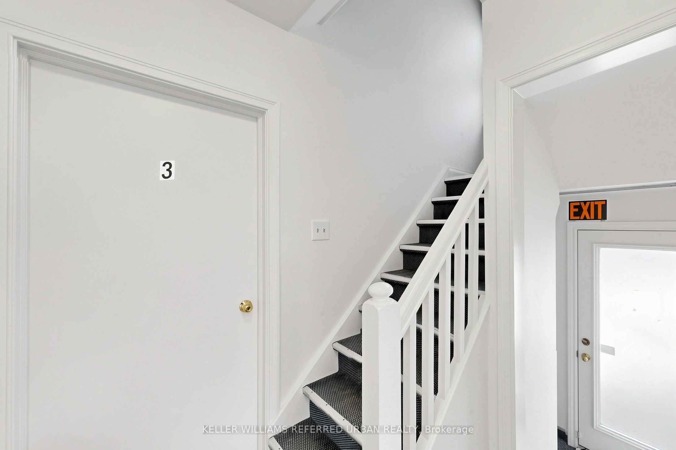 168 Sheppard Avenue W Property Photo 15