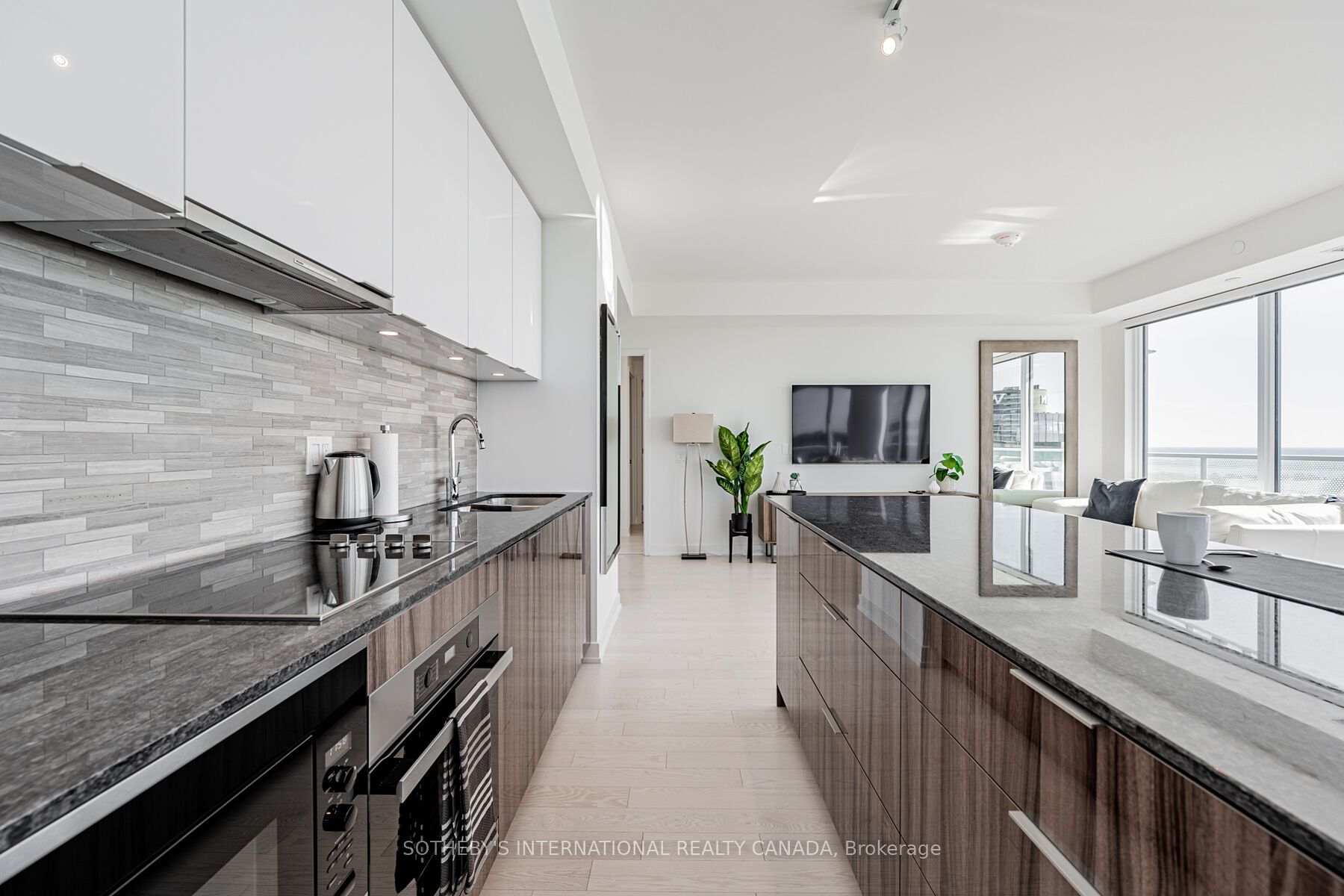 15 Queens Quay E 3403 Property Photo 5