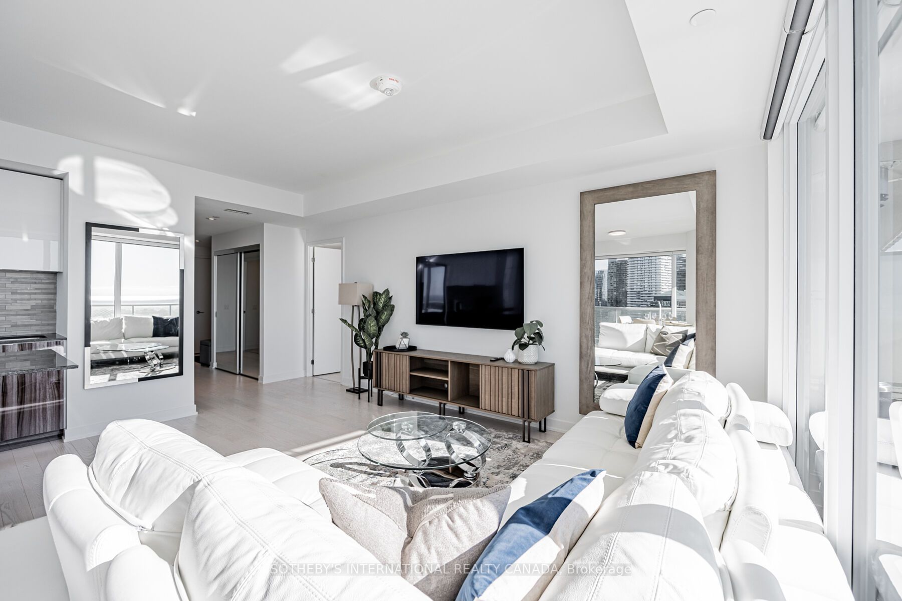 15 Queens Quay E 3403 Property Photo 9