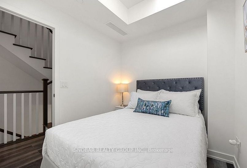 861 Sheppard Avenue W 49 Property Photo 14