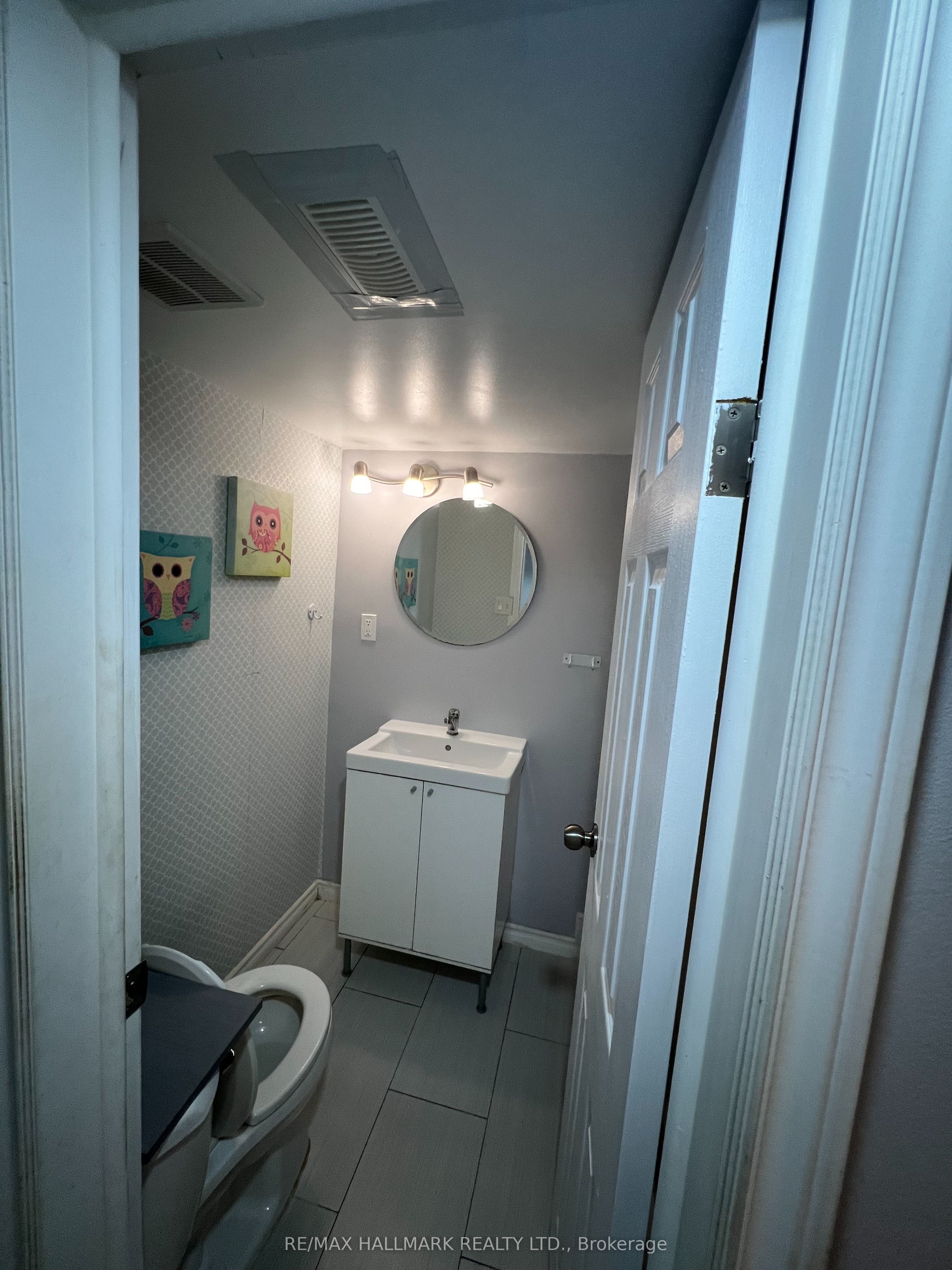 102 Barton Avenue #basement Property Photo 7