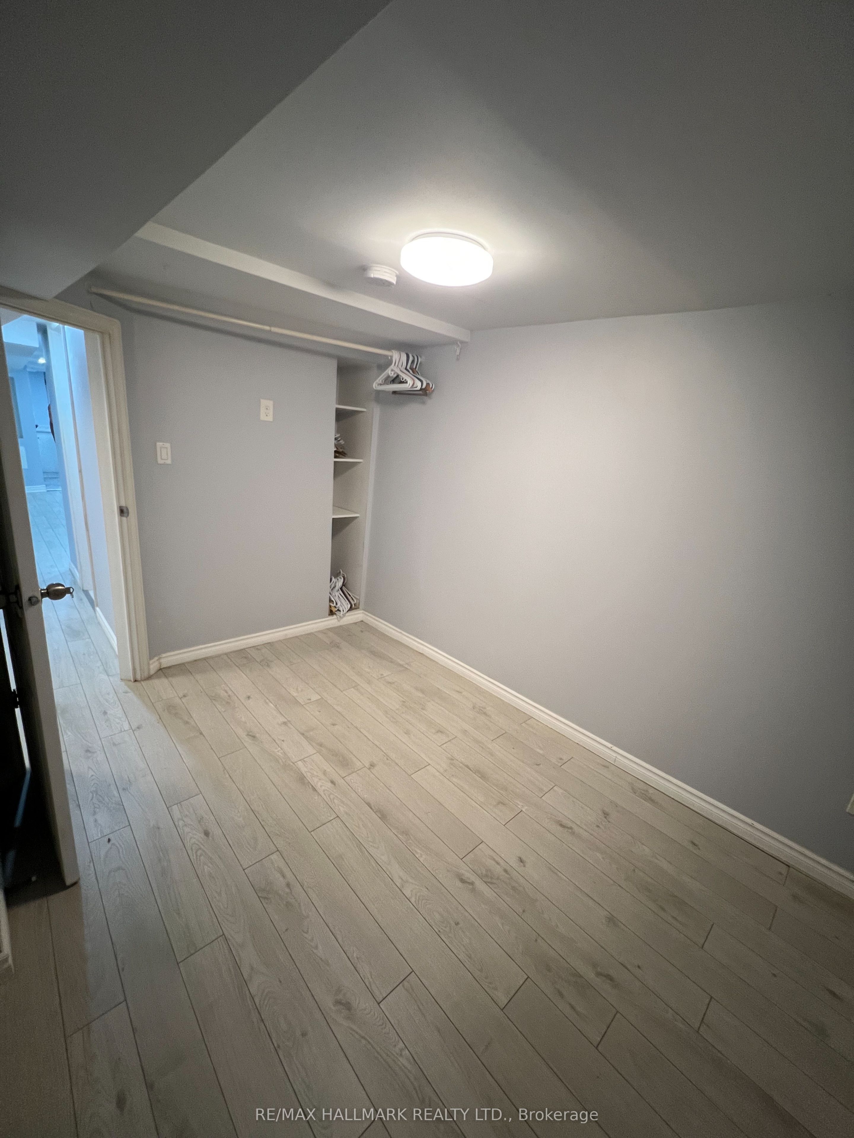 102 Barton Avenue #basement Property Photo 10