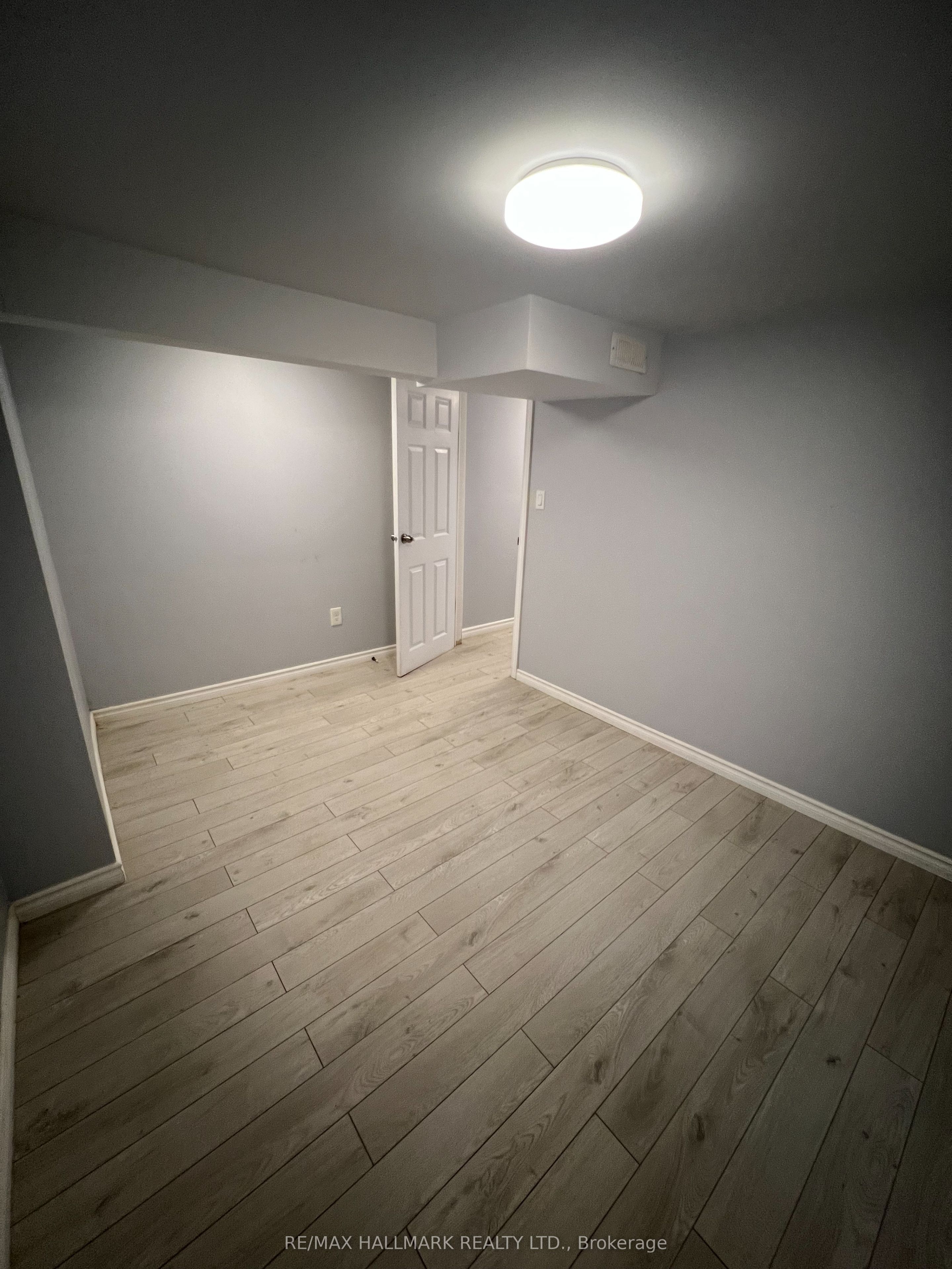 102 Barton Avenue #basement Property Photo 13