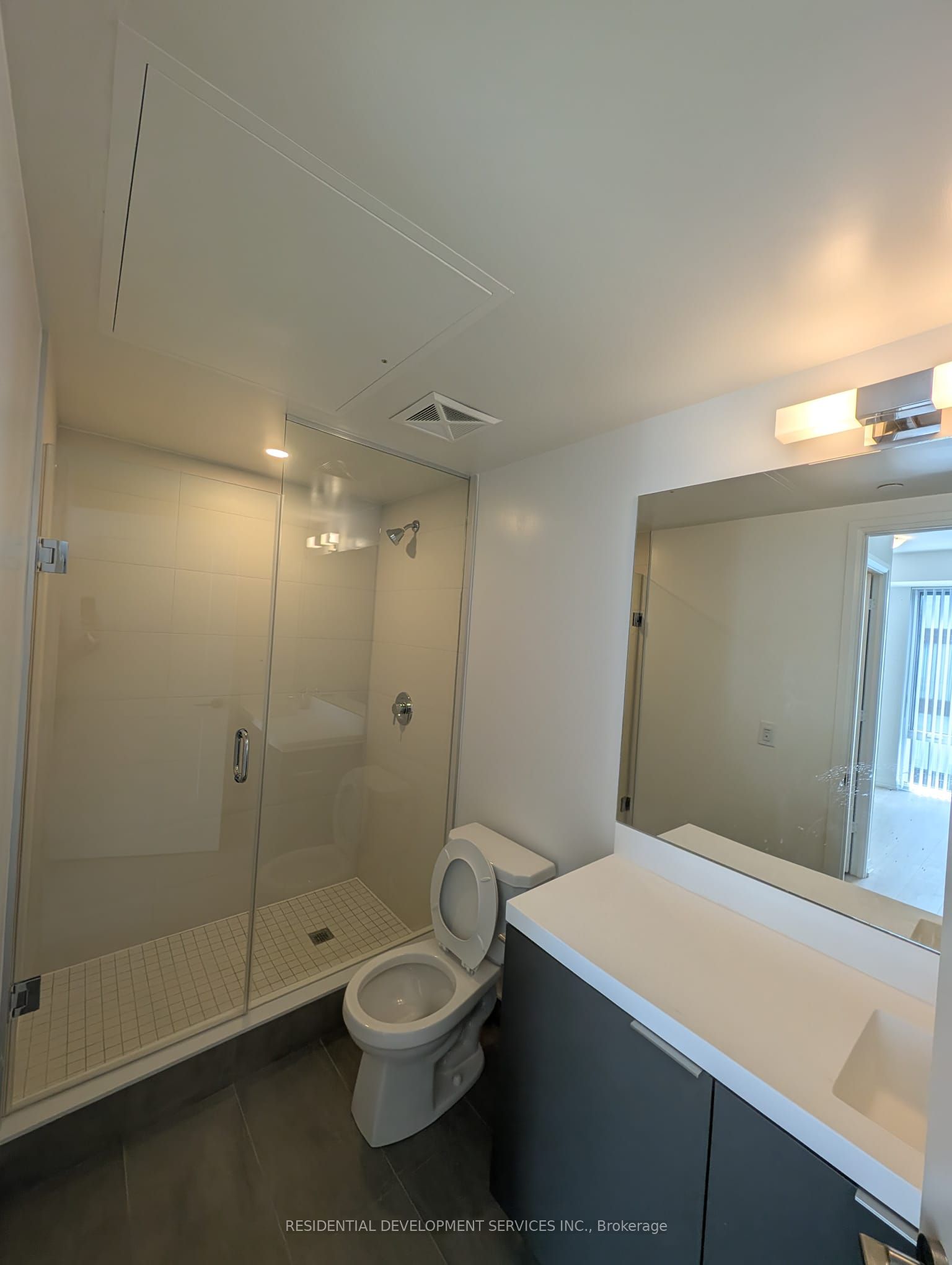 28 Widmer Street Lph29 Property Photo 8