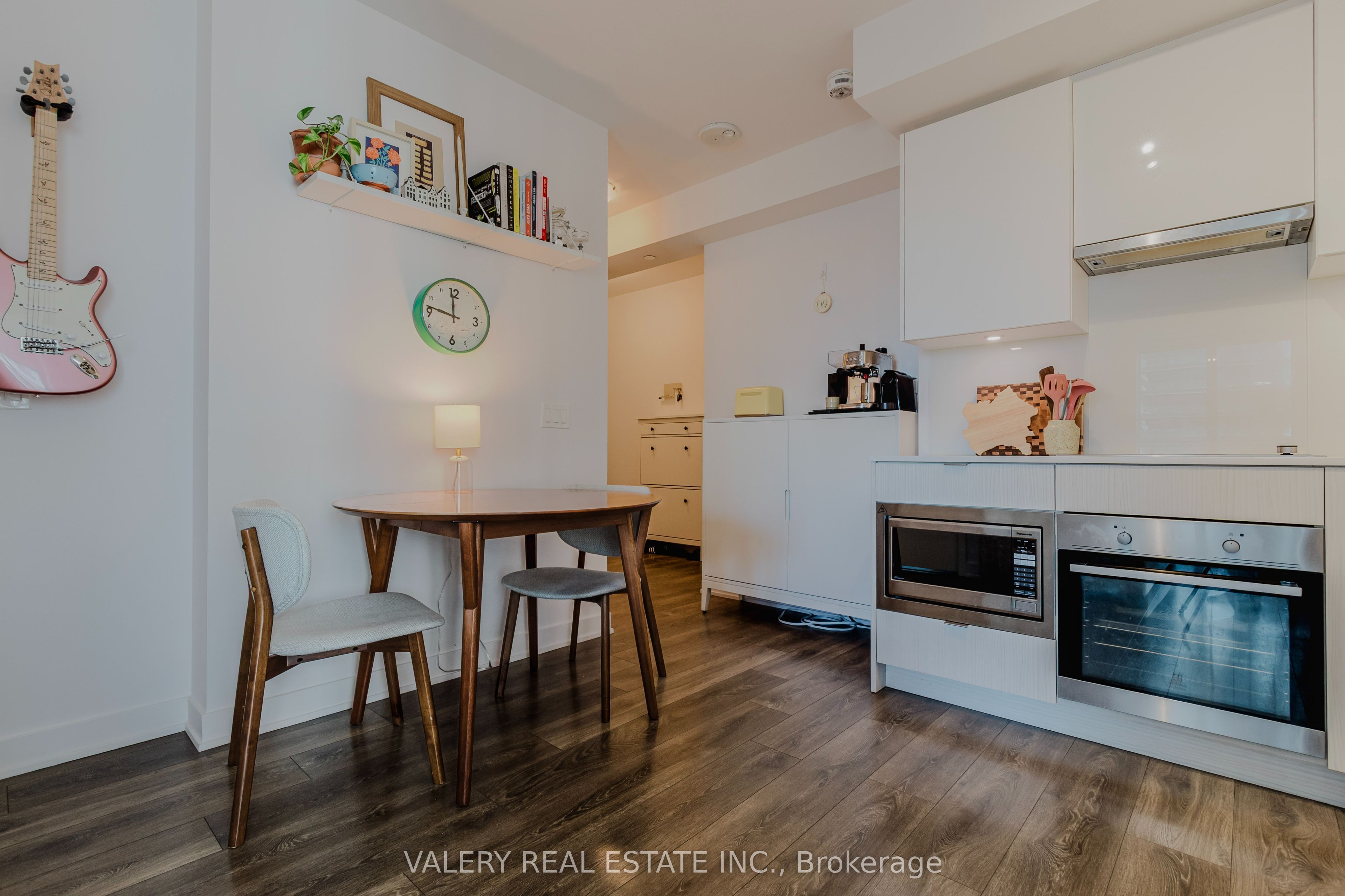 195 Redpath Avenue 712 Property Photo 18